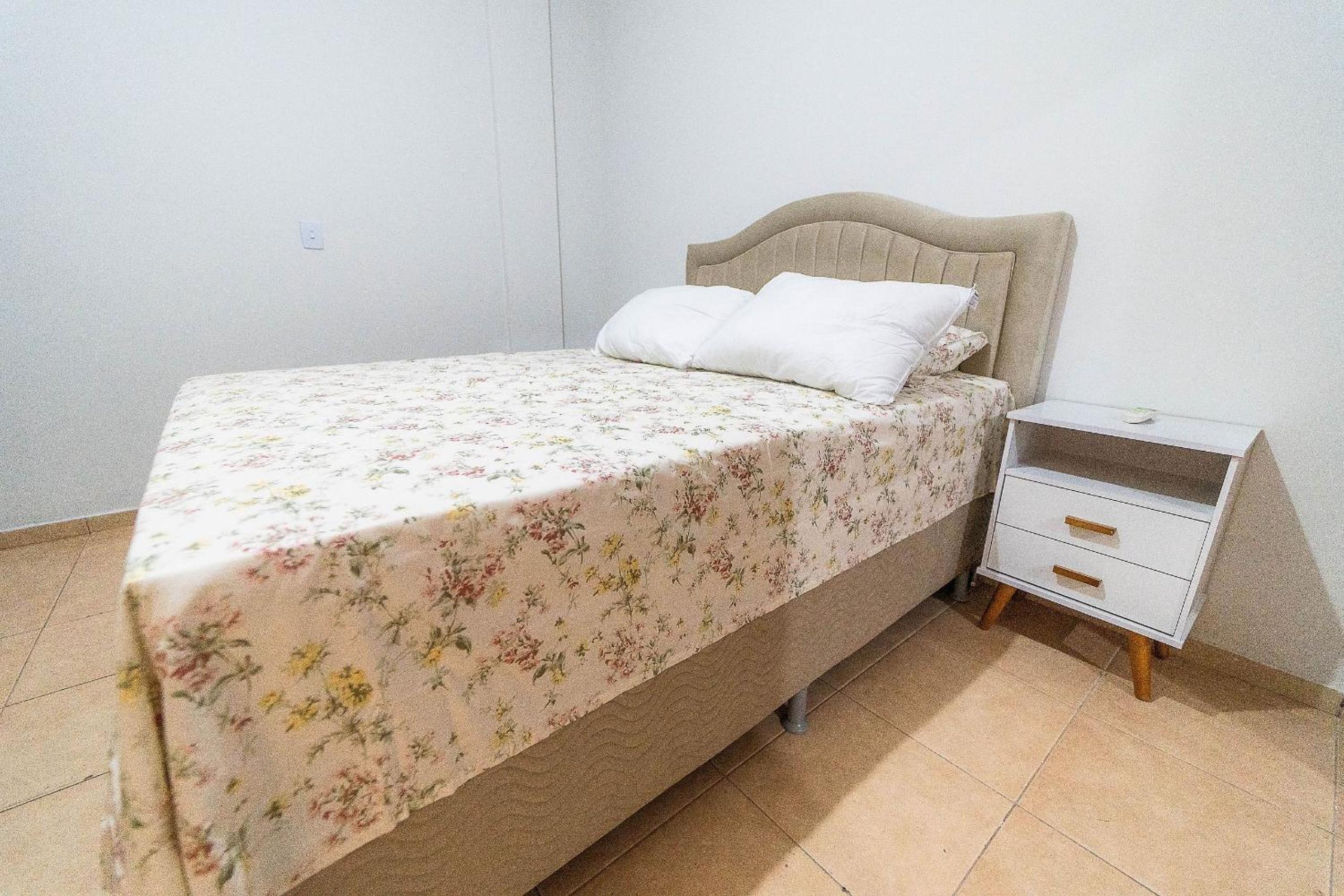 Apartamentos 2 qtos C/suite ,Cozinha Completa, Wi-Fi 1GIga, Jr Catito
