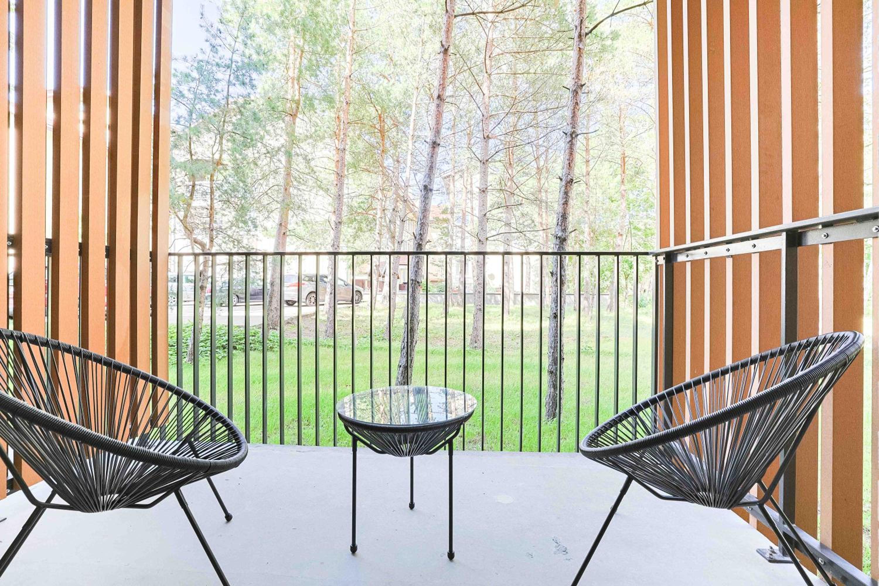 Coastal Haven Retreat, By Cohost