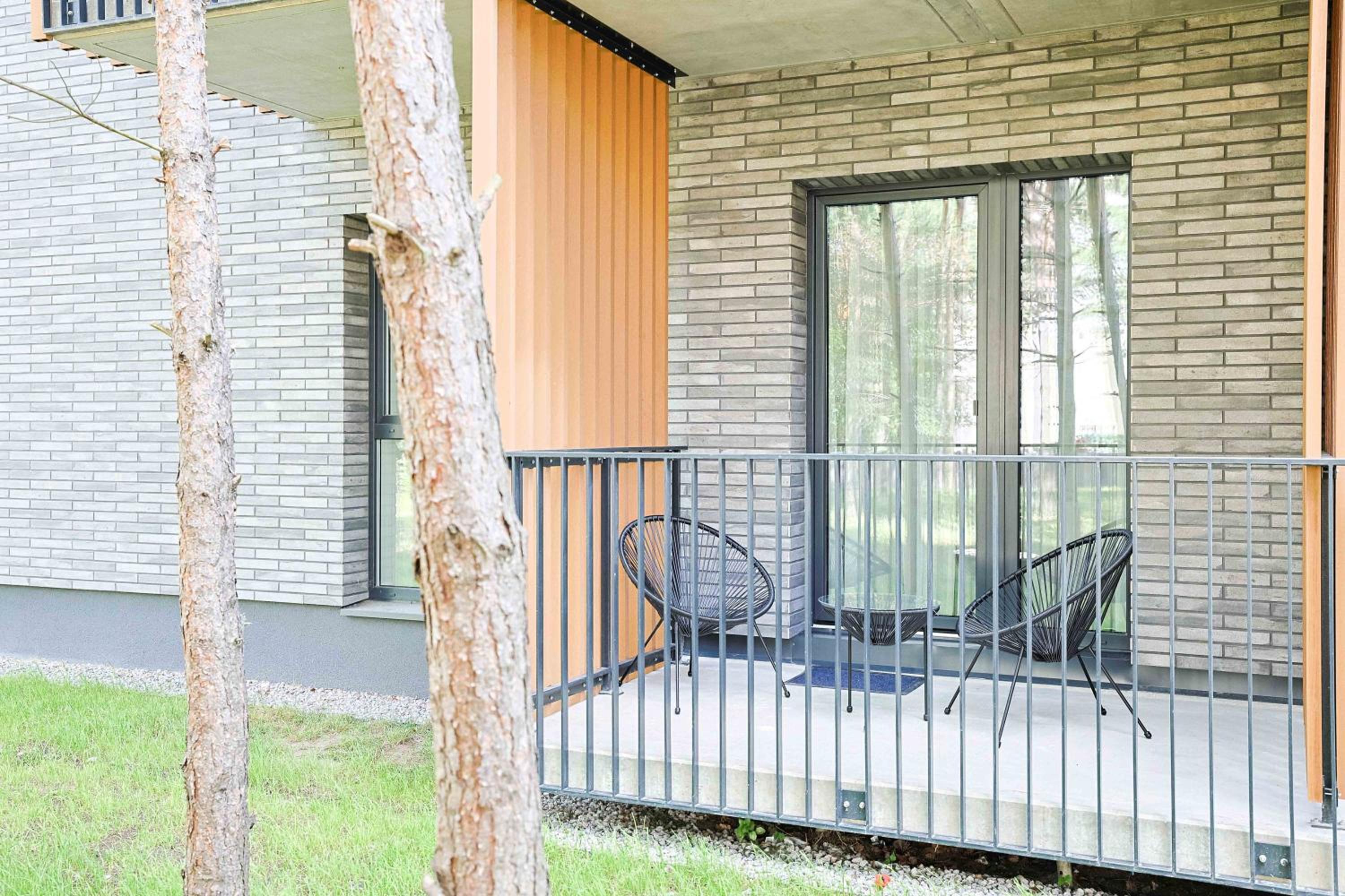 Coastal Haven Retreat, By Cohost