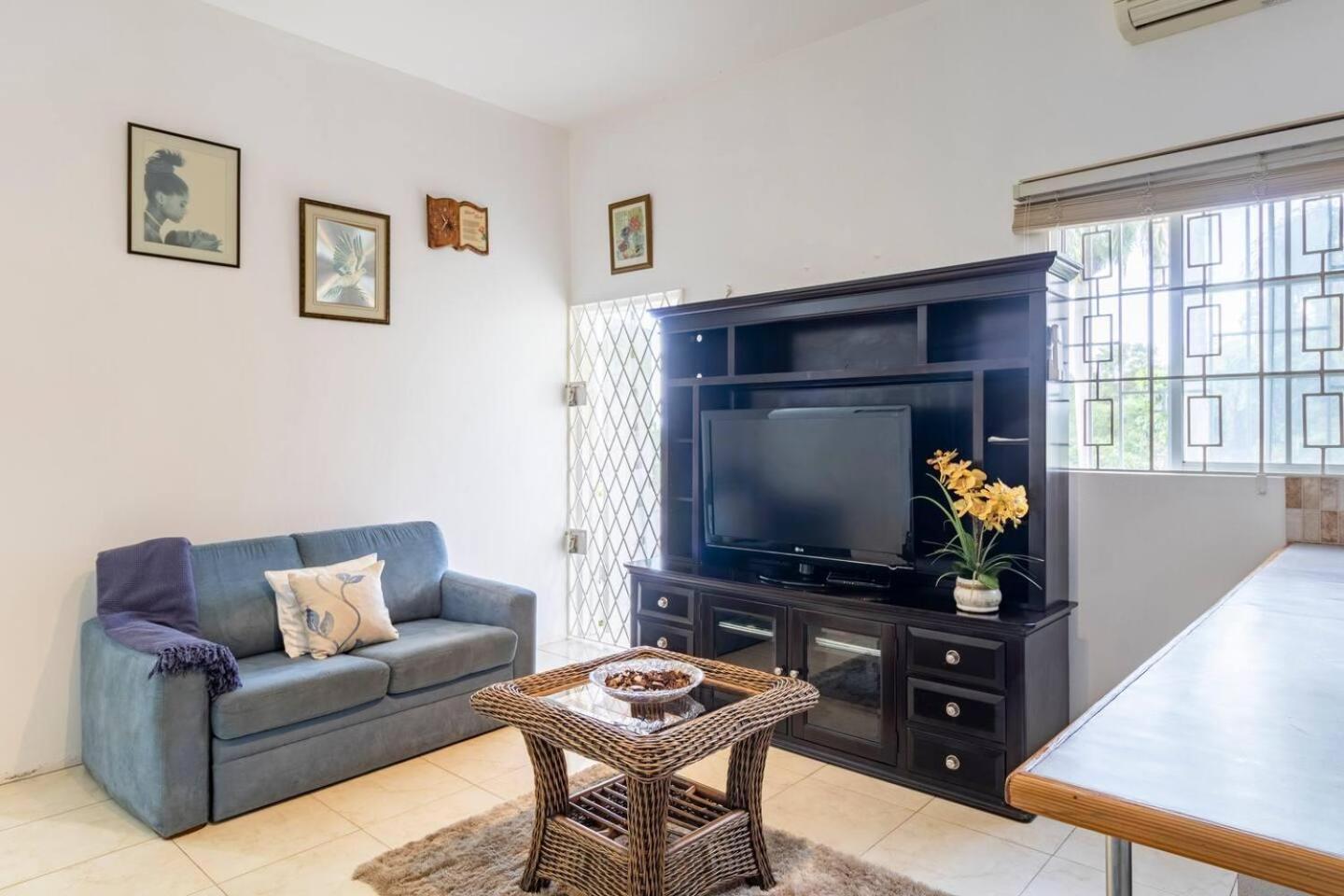Lovely 1-Bed in Montego Bay-Rose View Apartment view 5