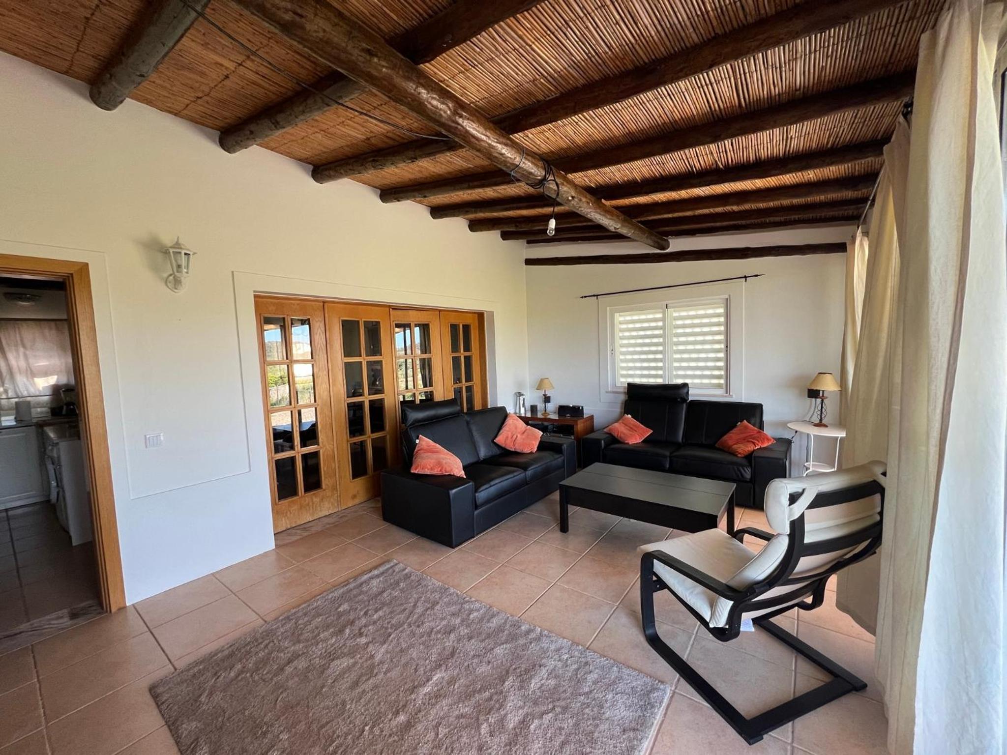 Quinta with orange and lemon trees view 4