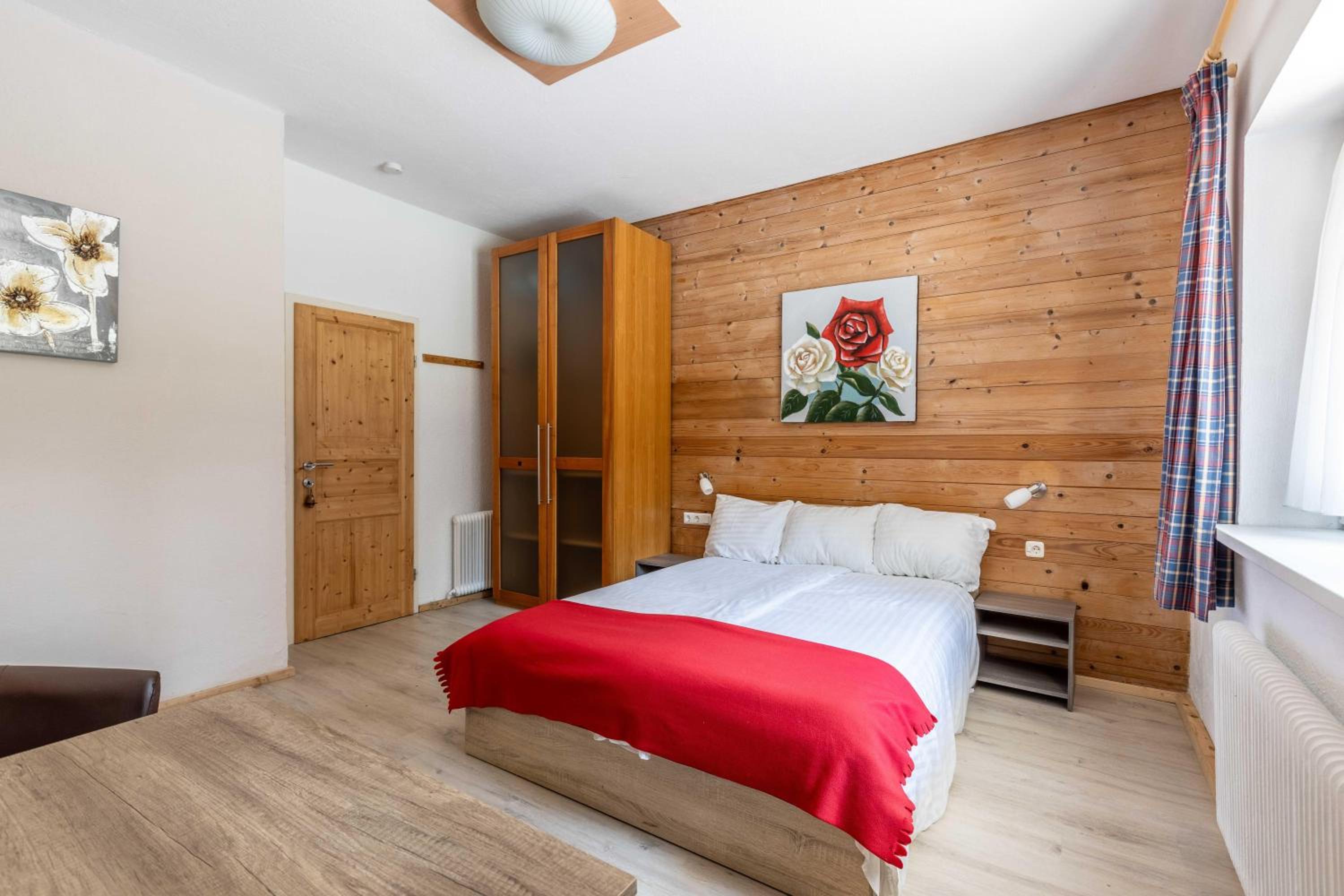 Hartkaiser Rooms and Apartments