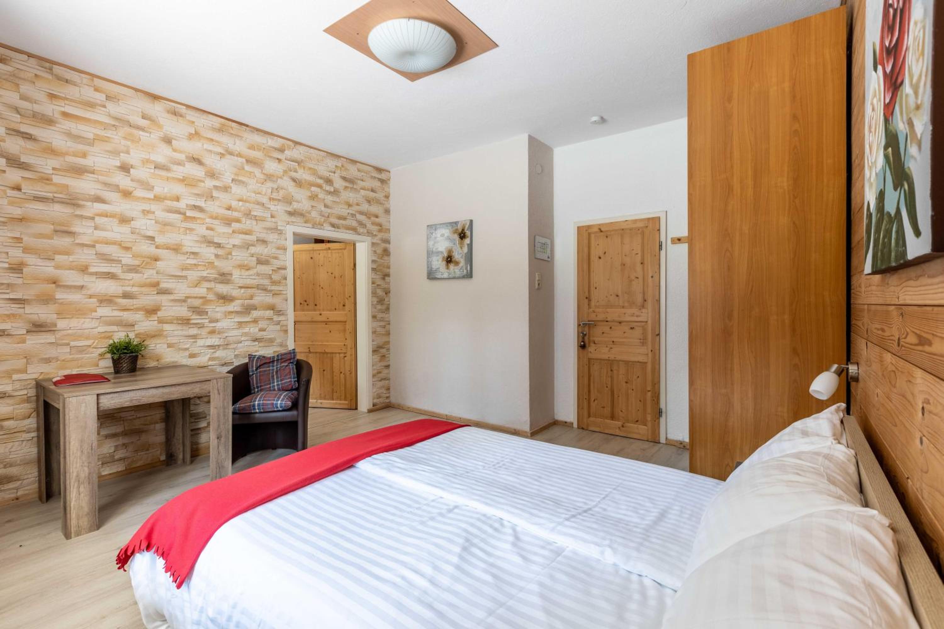 Hartkaiser Rooms and Apartments