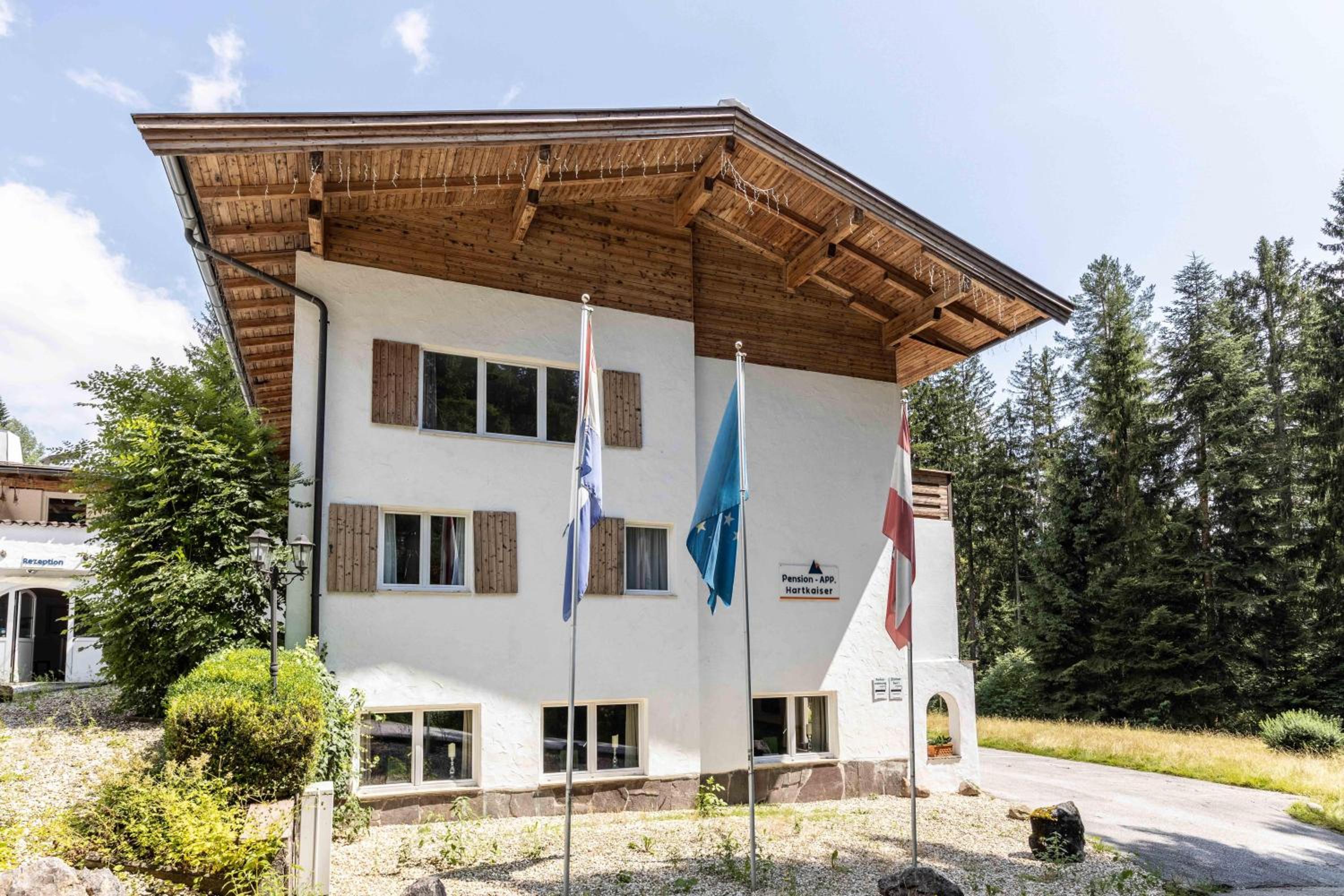Hartkaiser Rooms and Apartments