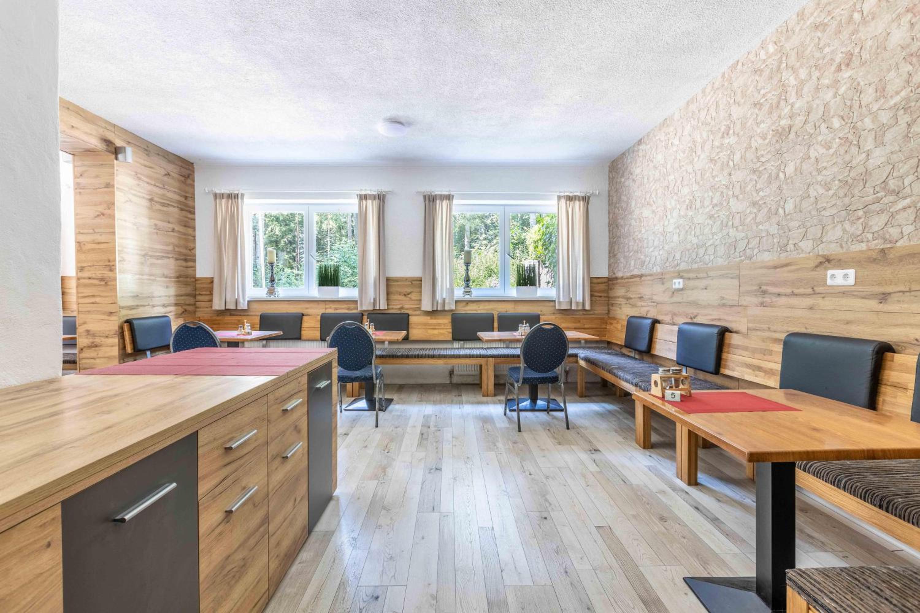 Hartkaiser Rooms and Apartments