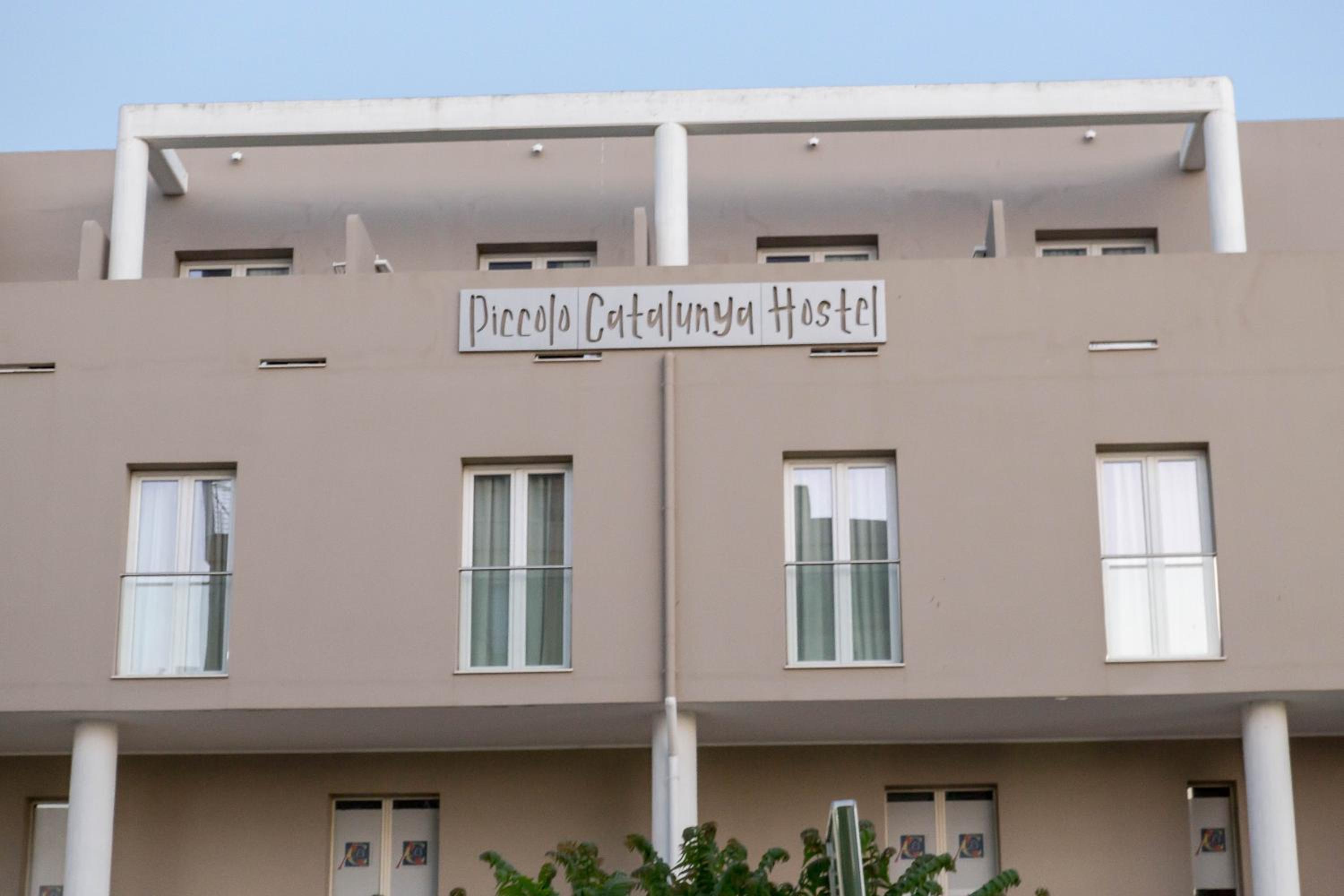 Hotel Piccolo Catalunya Hostel - Image 1