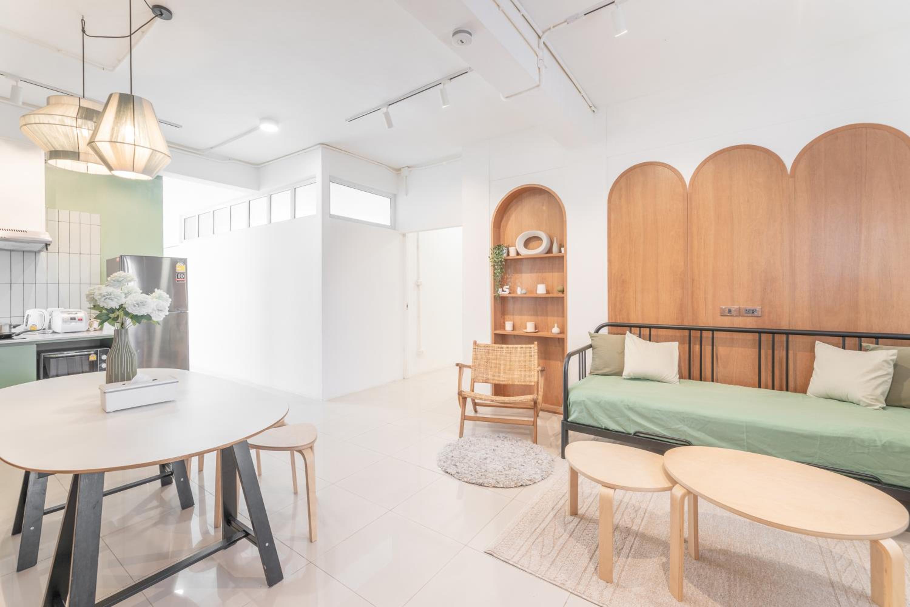 Evergreen apartment by Beginning with, 3BR in heart of Nimman