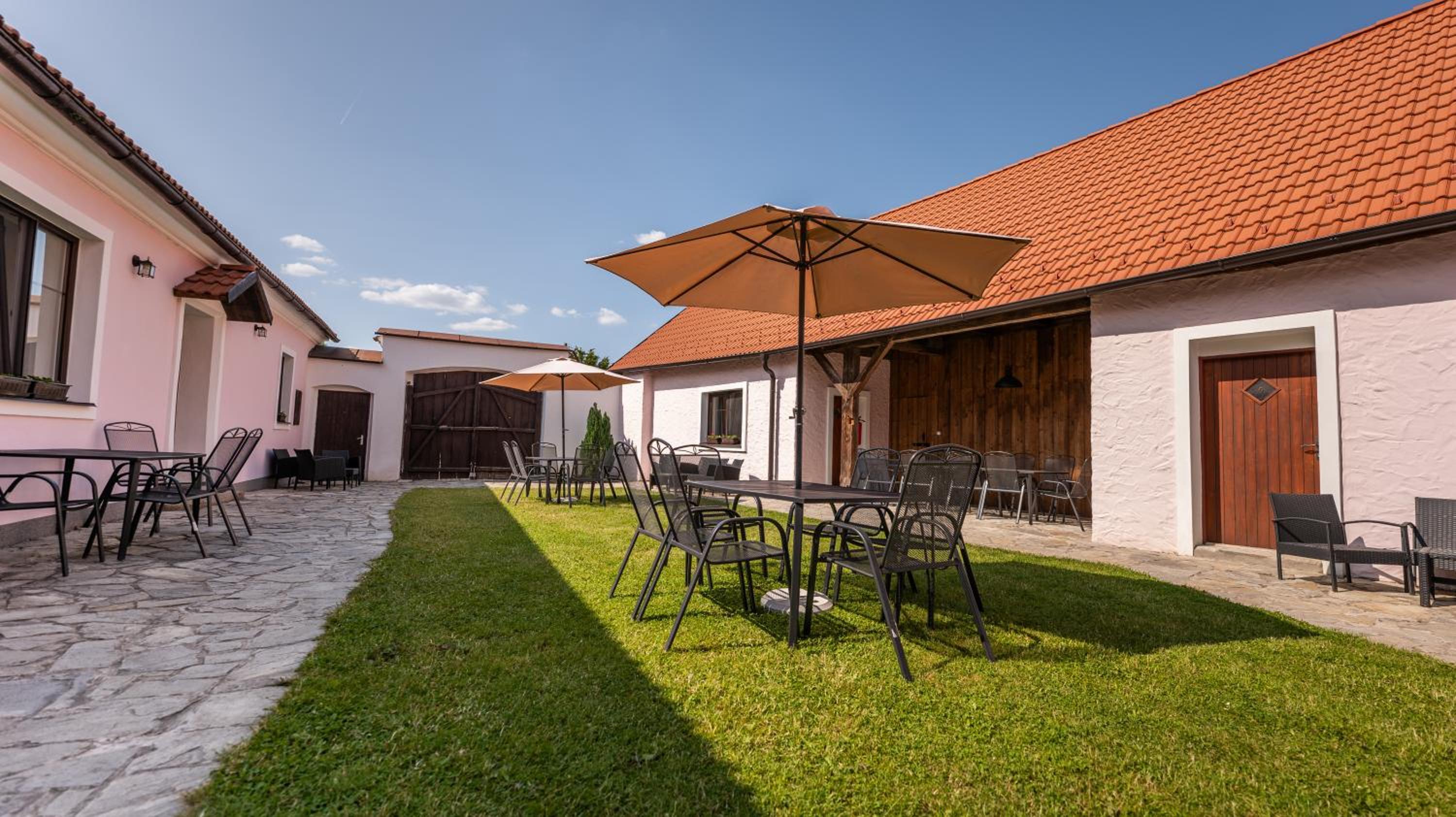 Škorničkův statek view 3