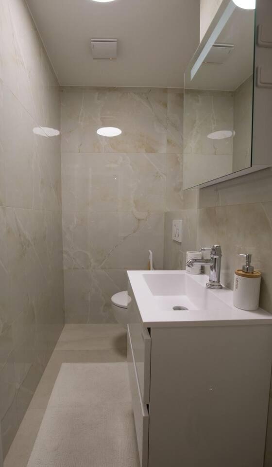 Apartment Ten