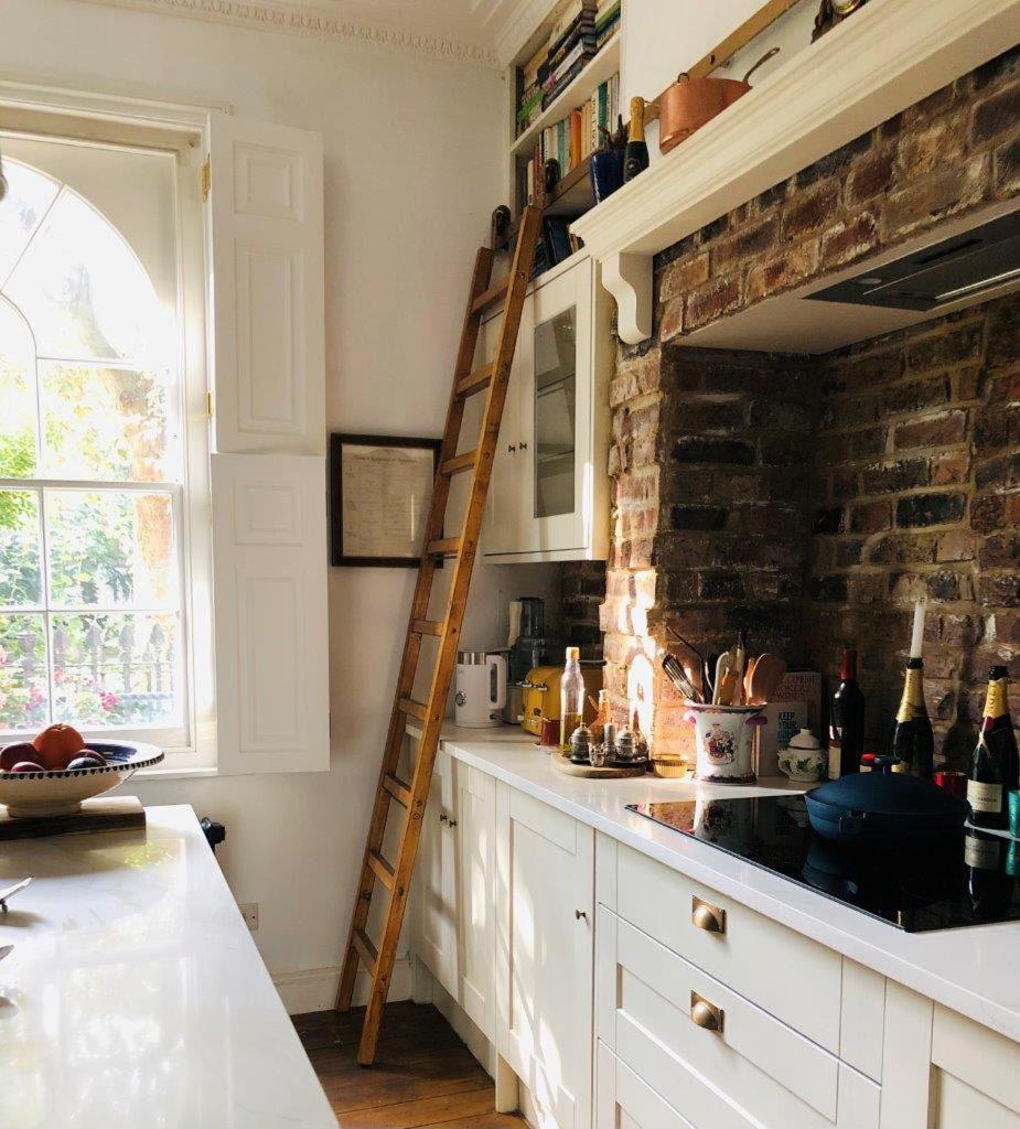 Gorgeous Grade II Listed Georgian House - Leafy Square Views - Central London