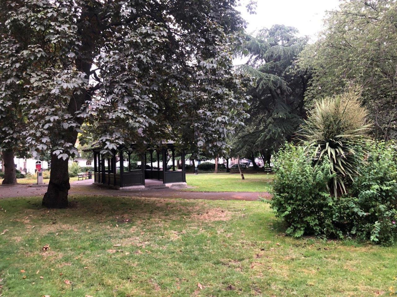 Gorgeous Grade II Listed Georgian House - Leafy Square Views - Central London