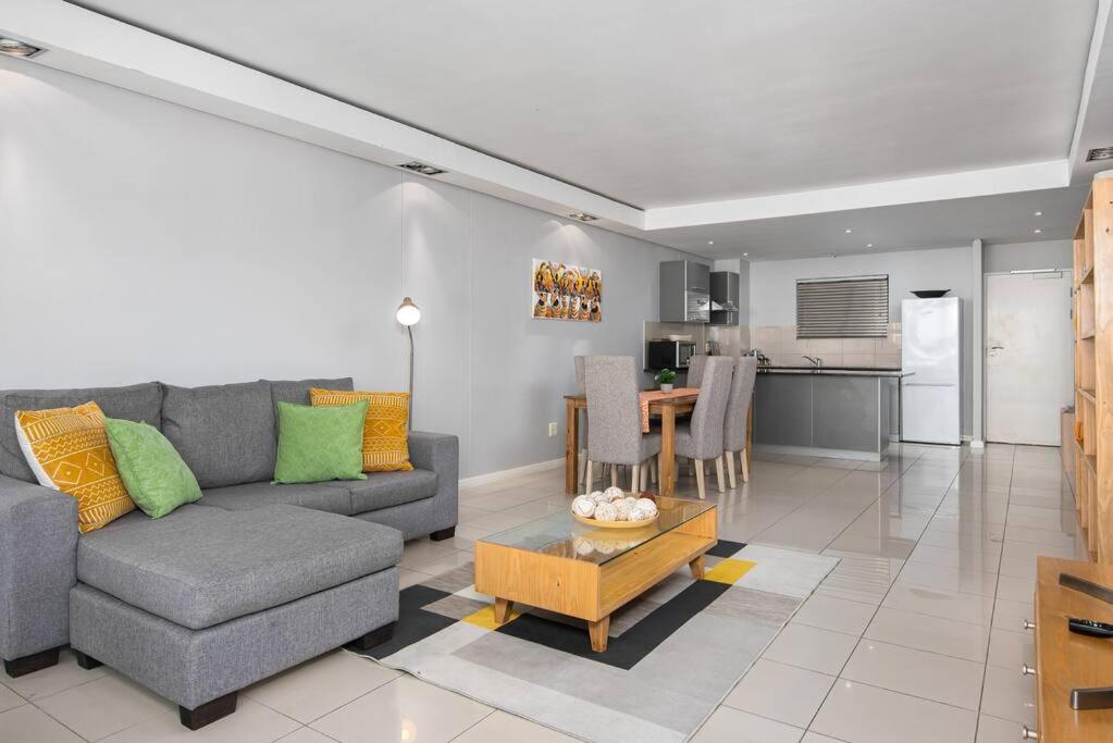 8th Floor - Table Mountain Views Central & Secure view 3