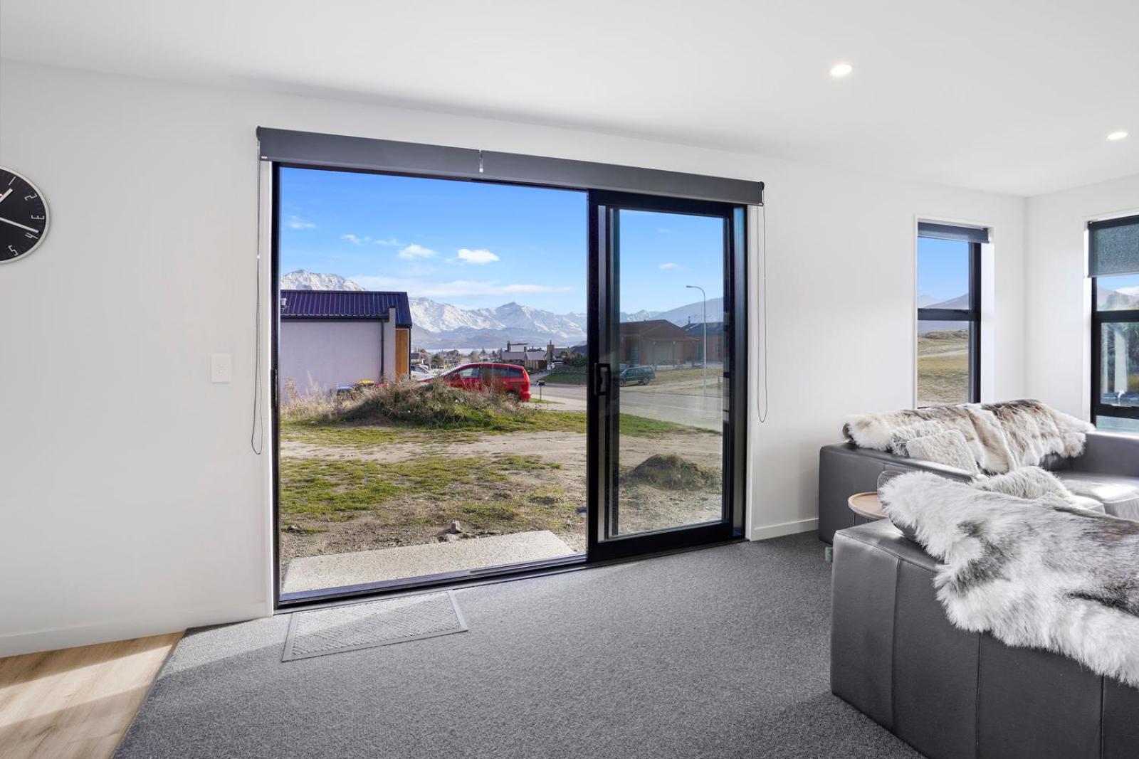 Paradise Point - Wānaka Holiday Home view 4