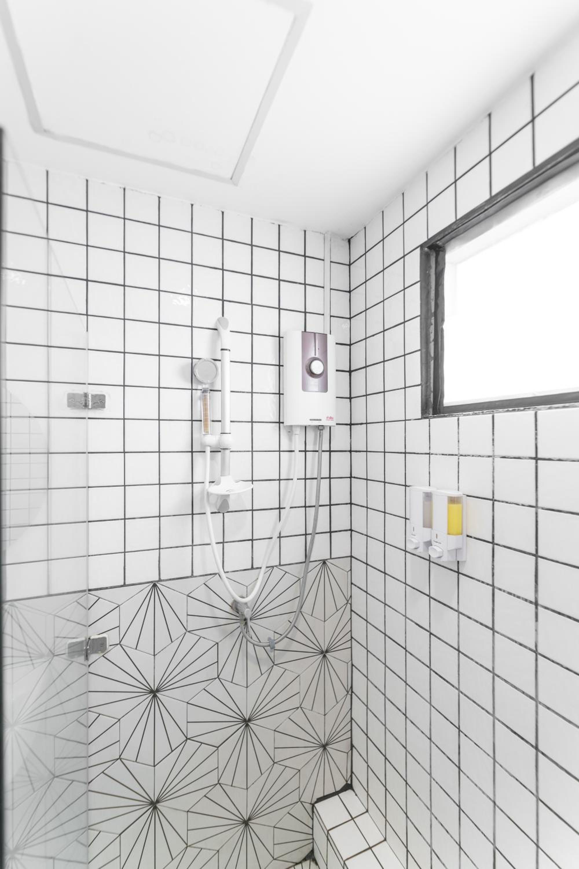 Craft studio apartment by Beginning with,3BR​ in heart of Nimman