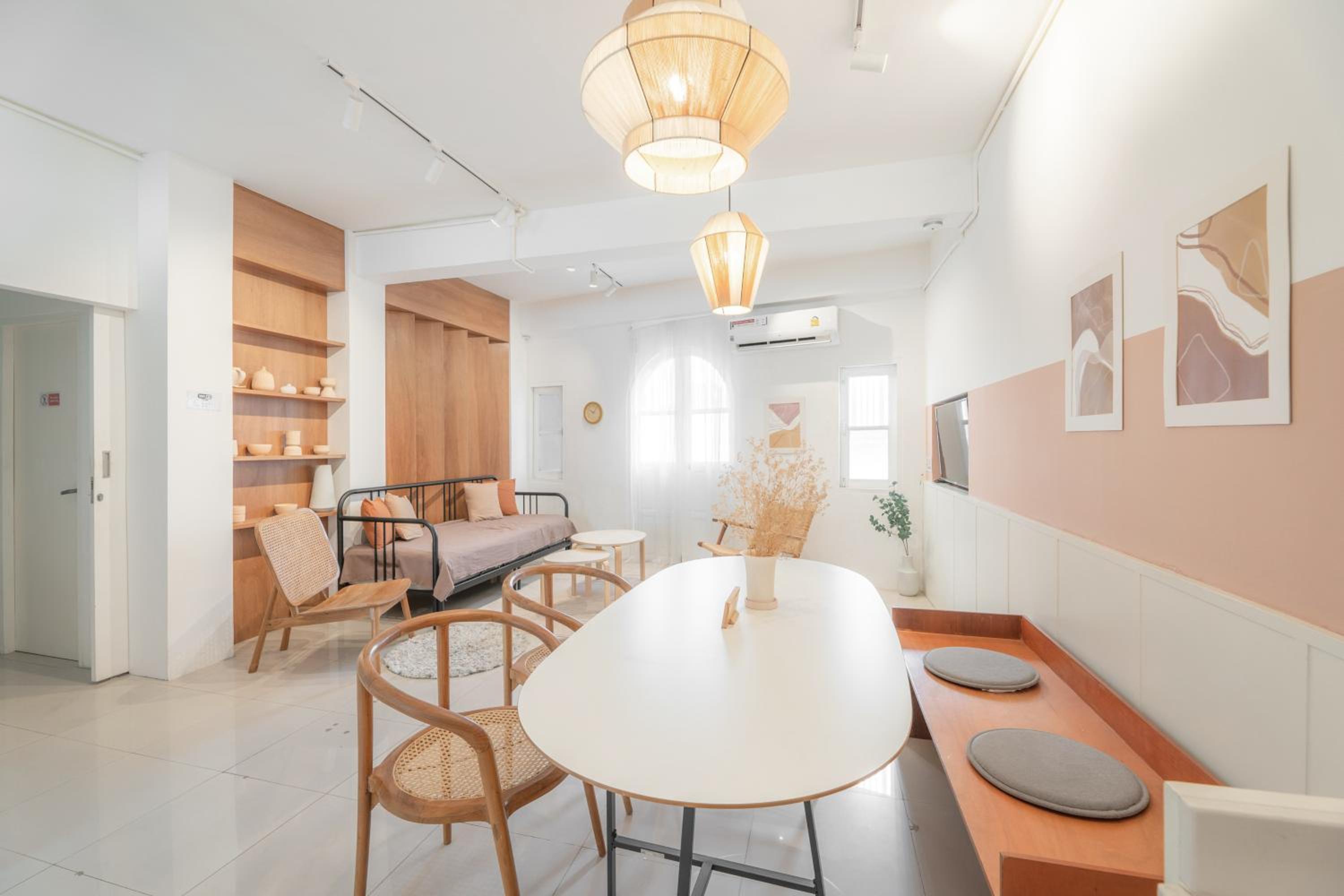 Craft studio apartment by Beginning with,3BR​ in heart of Nimman