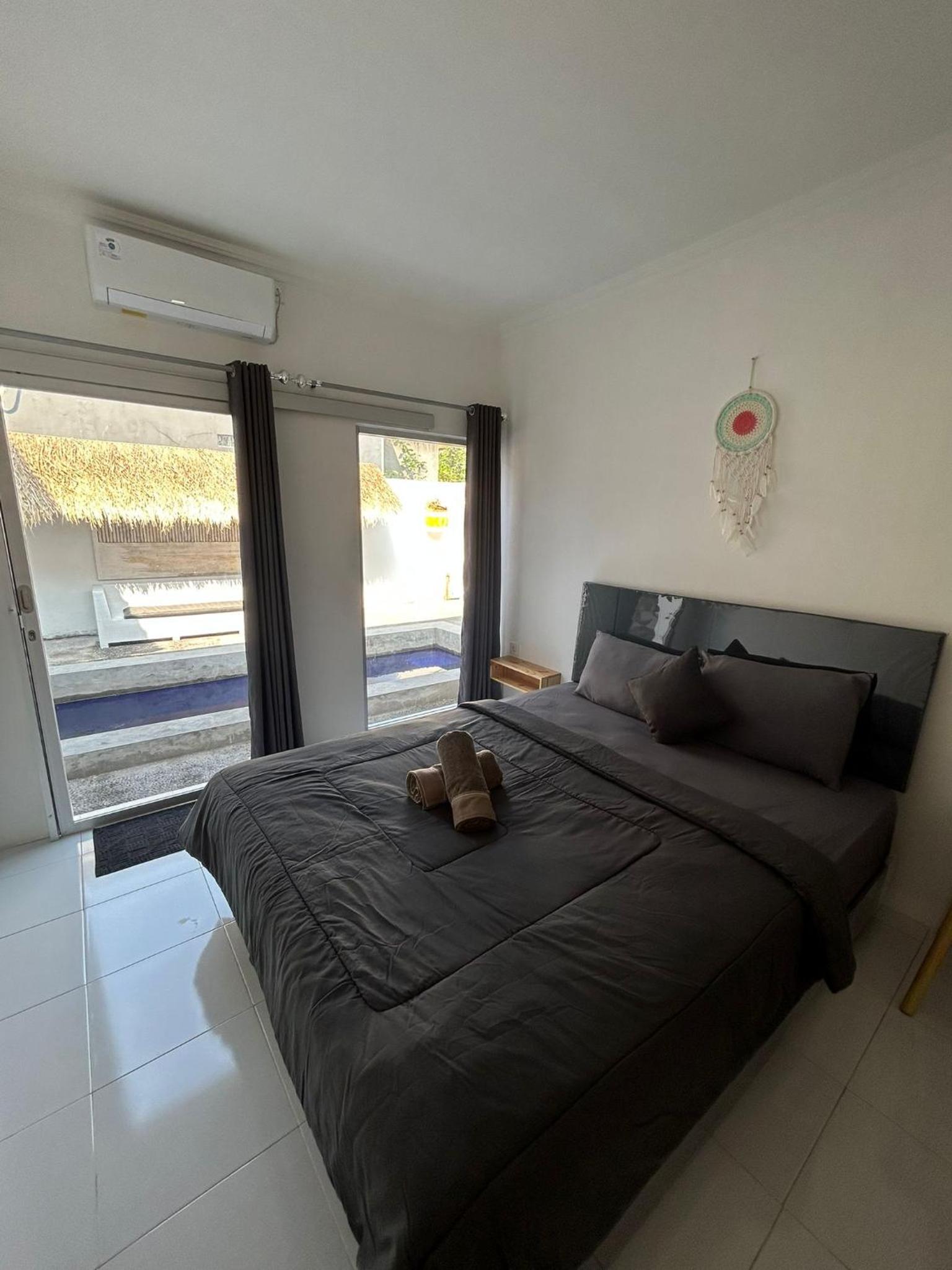 White sandat guest house view 4
