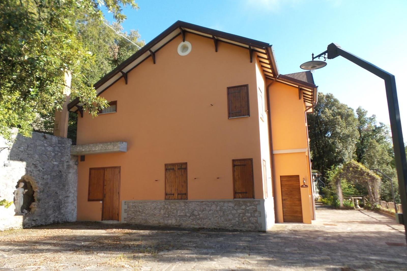 Photo 18