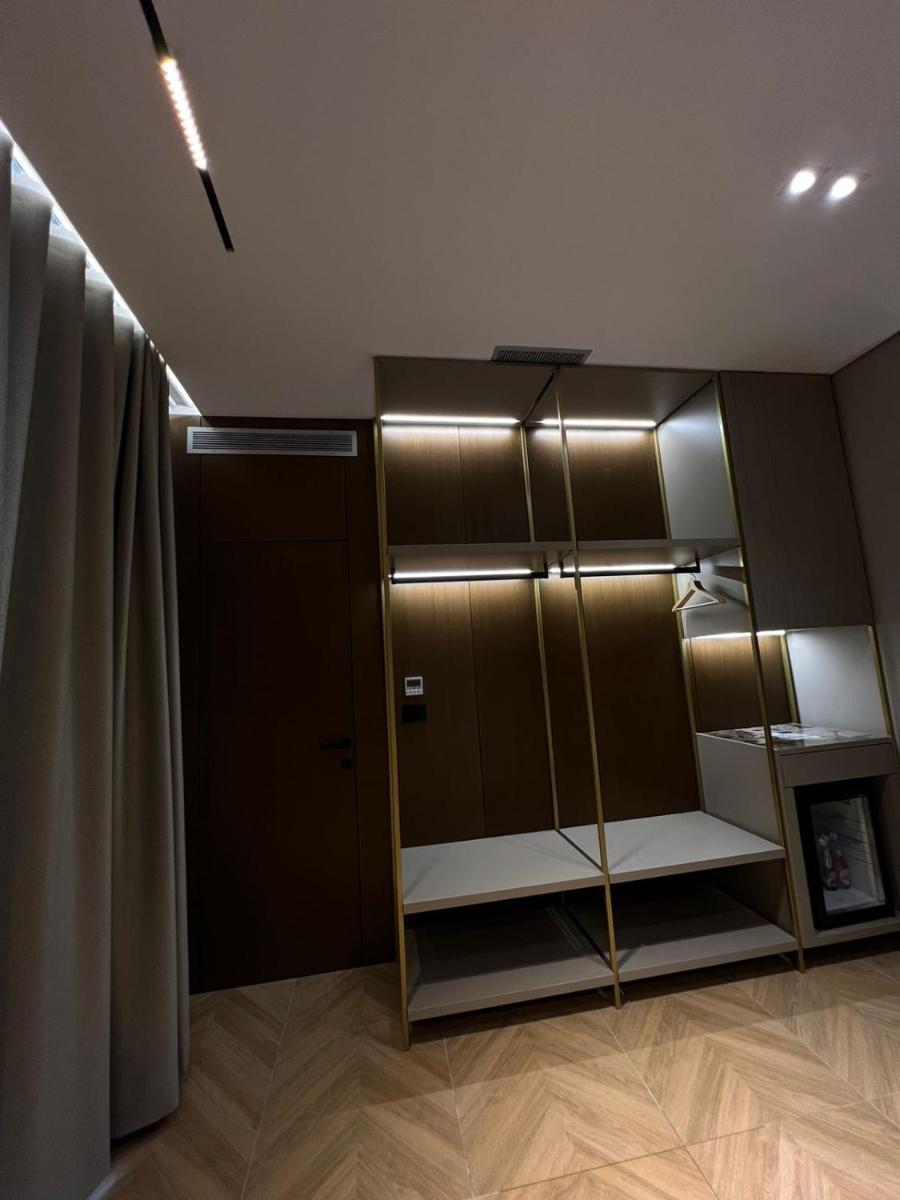 Duka's Hotel 73