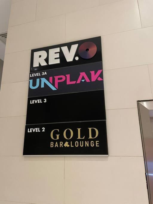Pavilion Bukit Jalil Revo Aurora Walk to Mall & Near Axiata Arena by D'Summer 28A