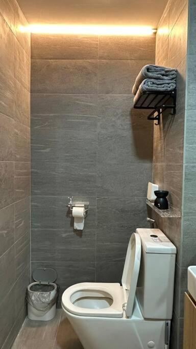 Pavilion Bukit Jalil Revo Aurora Walk to Mall & Near Axiata Arena by D'Summer 28A