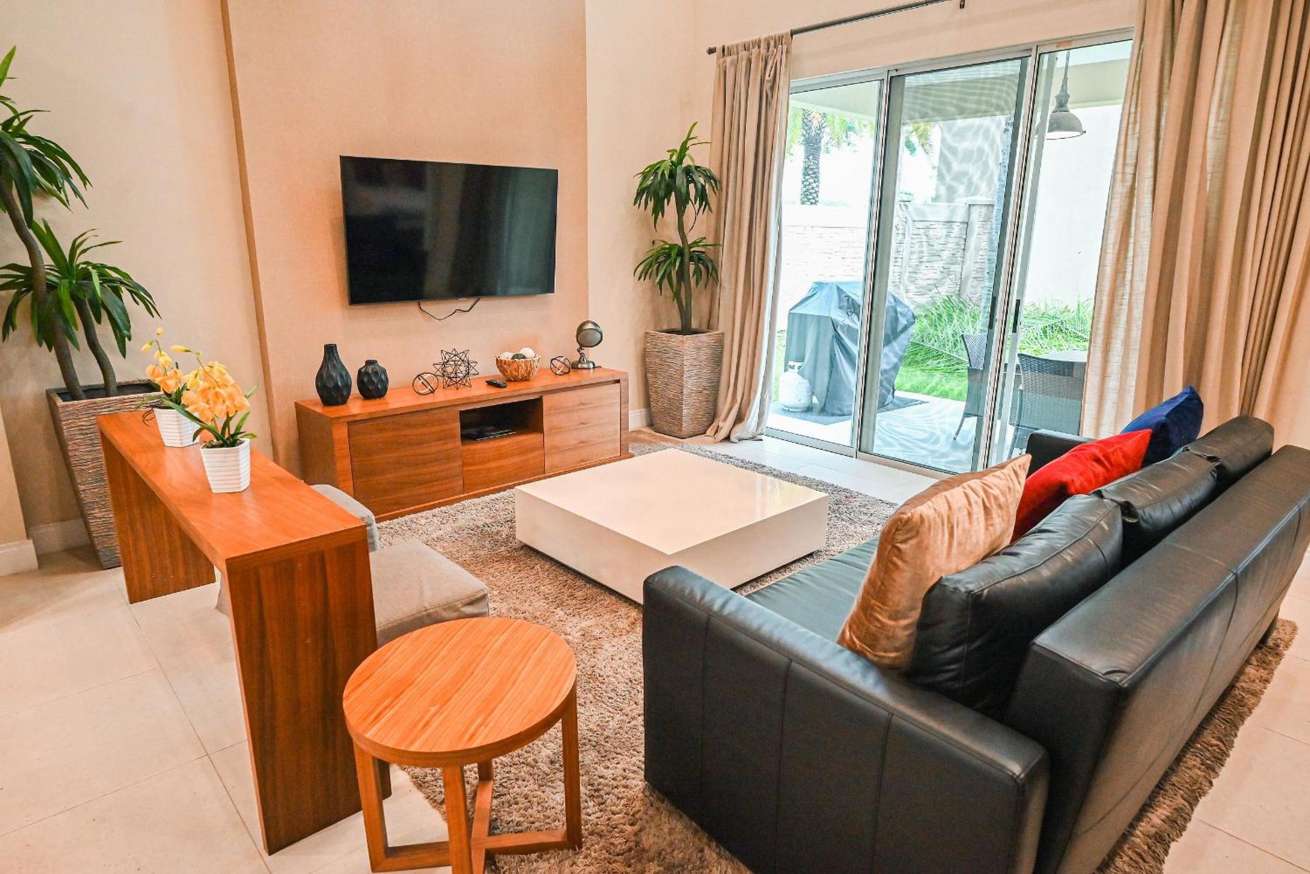 Home 4 Stylish Suites Luxury