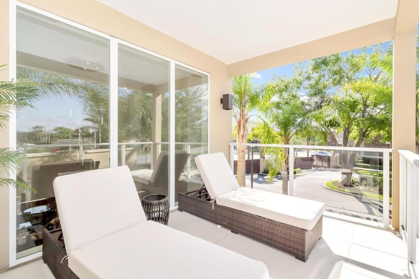 Home 4 Stylish Suites Luxury