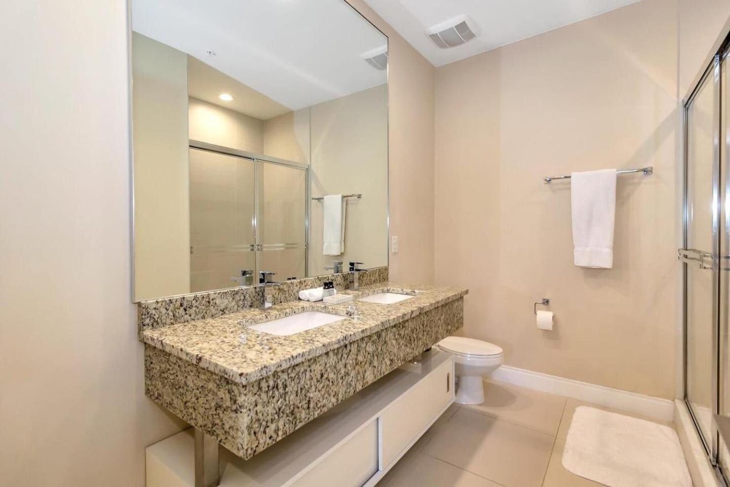 Home 4 Stylish Suites Luxury