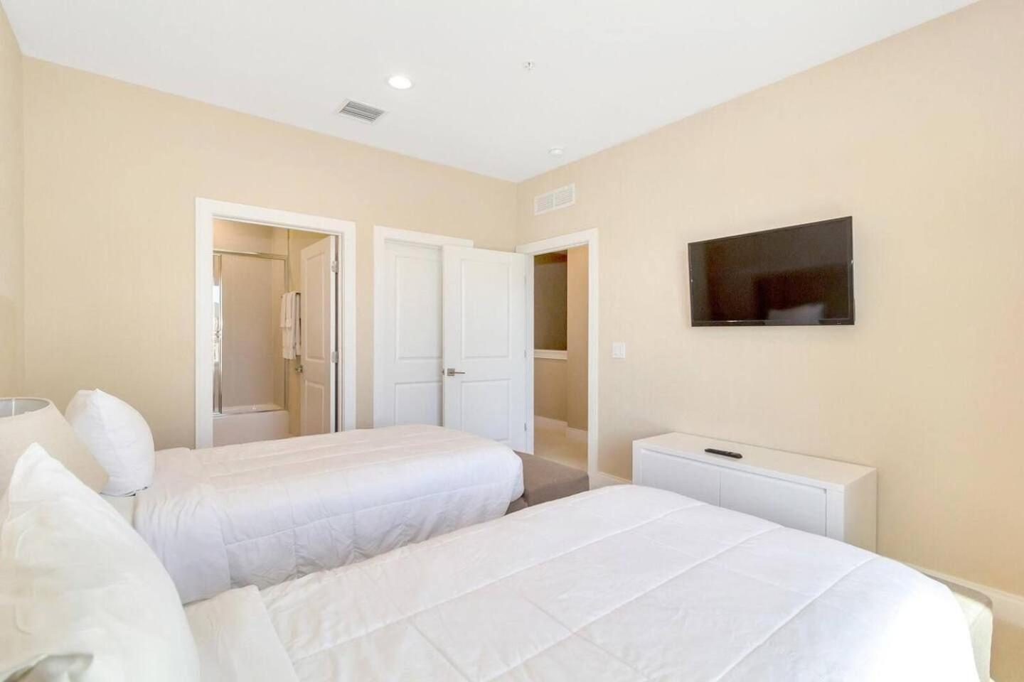Home 4 Stylish Suites Luxury