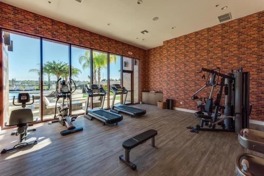 Home 4 Stylish Suites Luxury