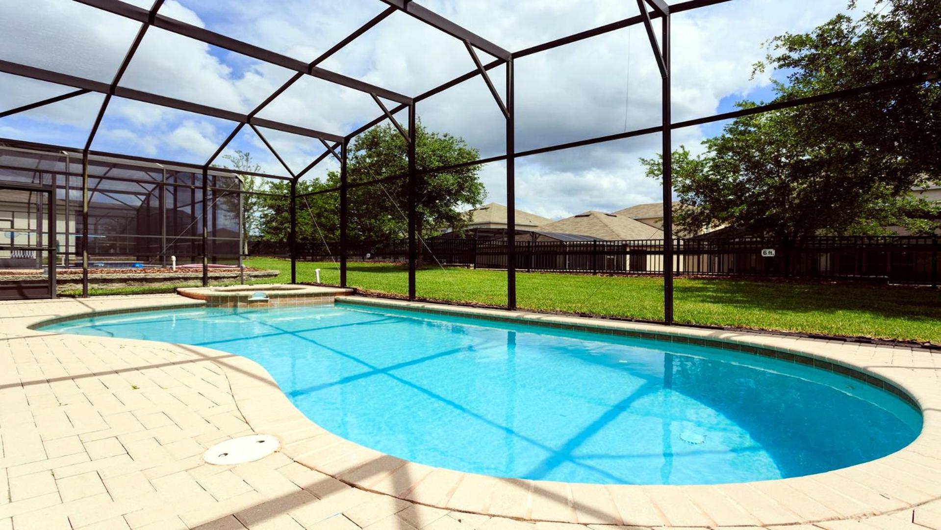 Cozy 6br Home w/ Private Pool Spa in Windsor Hills