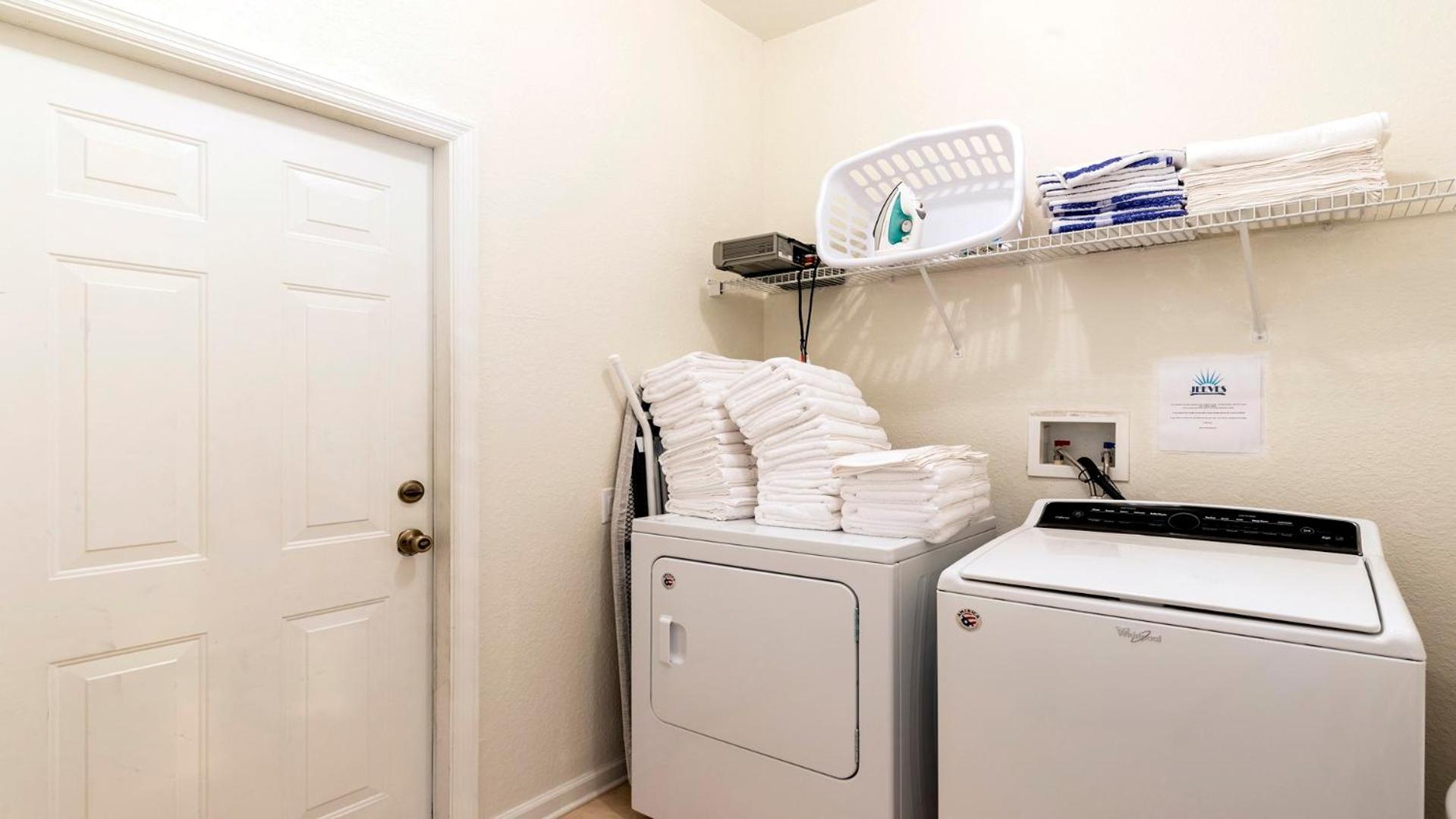 Cozy 6br Home w/ Private Pool Spa in Windsor Hills