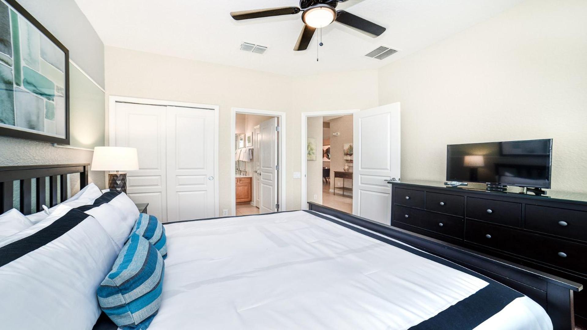 Home With Pool-SPA Game Room 2621