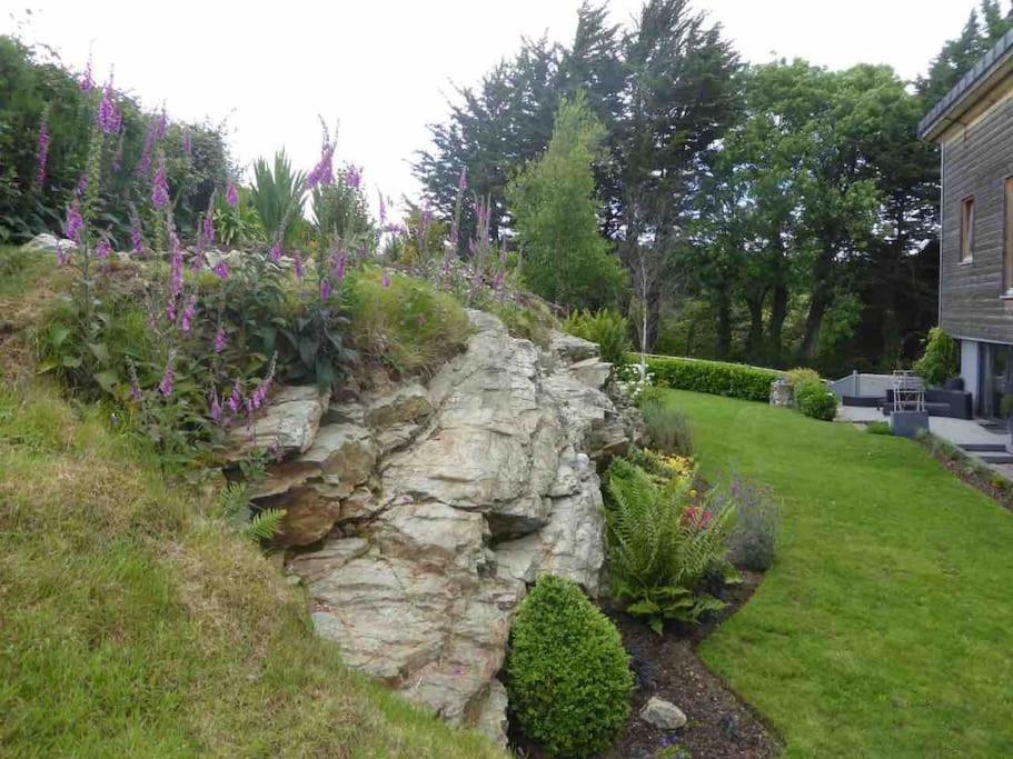 Beautiful garden apartment with private patio and garden view
