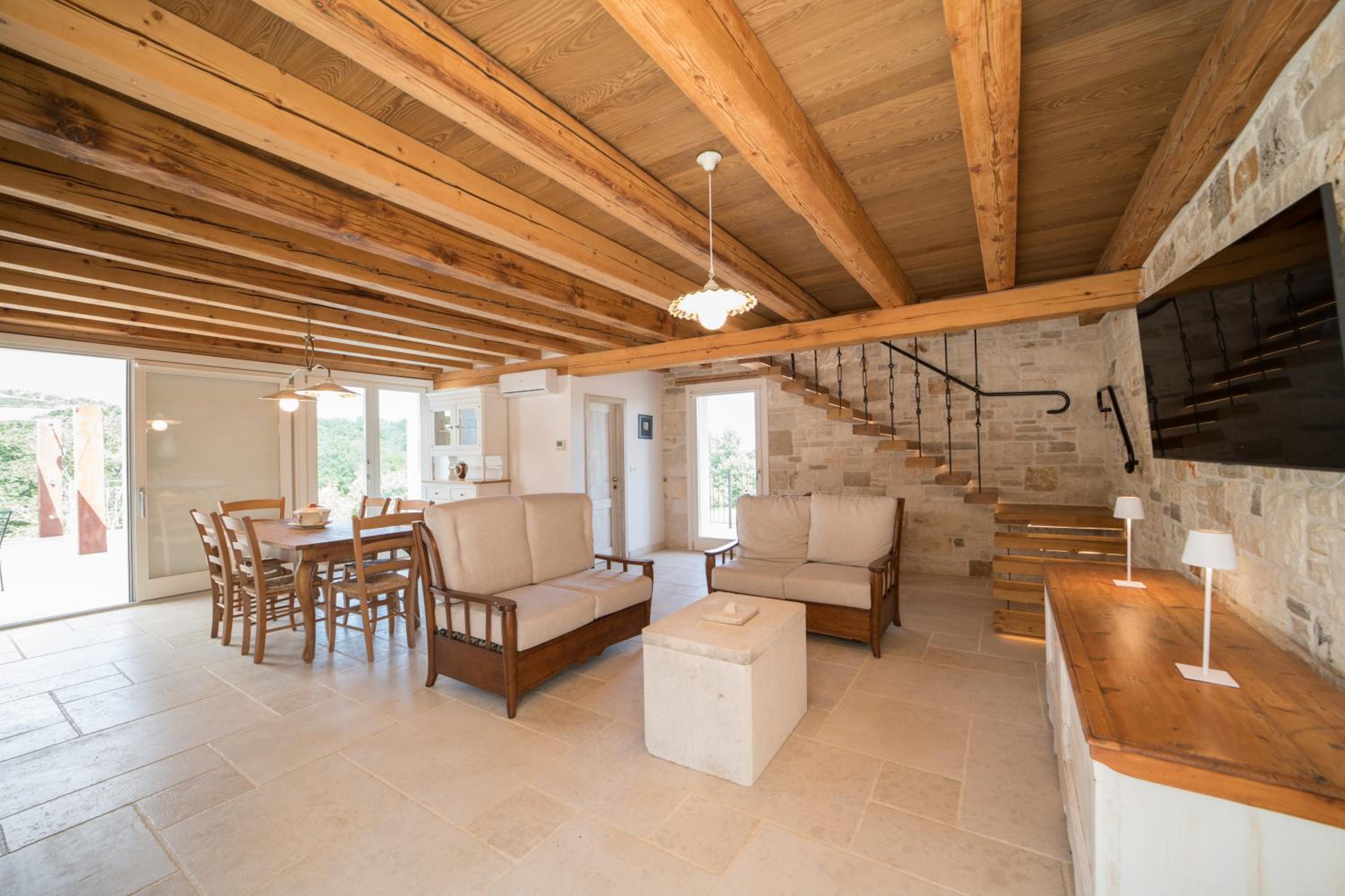 Villa Krug with 3 br and a pool immersed in nature near Buje