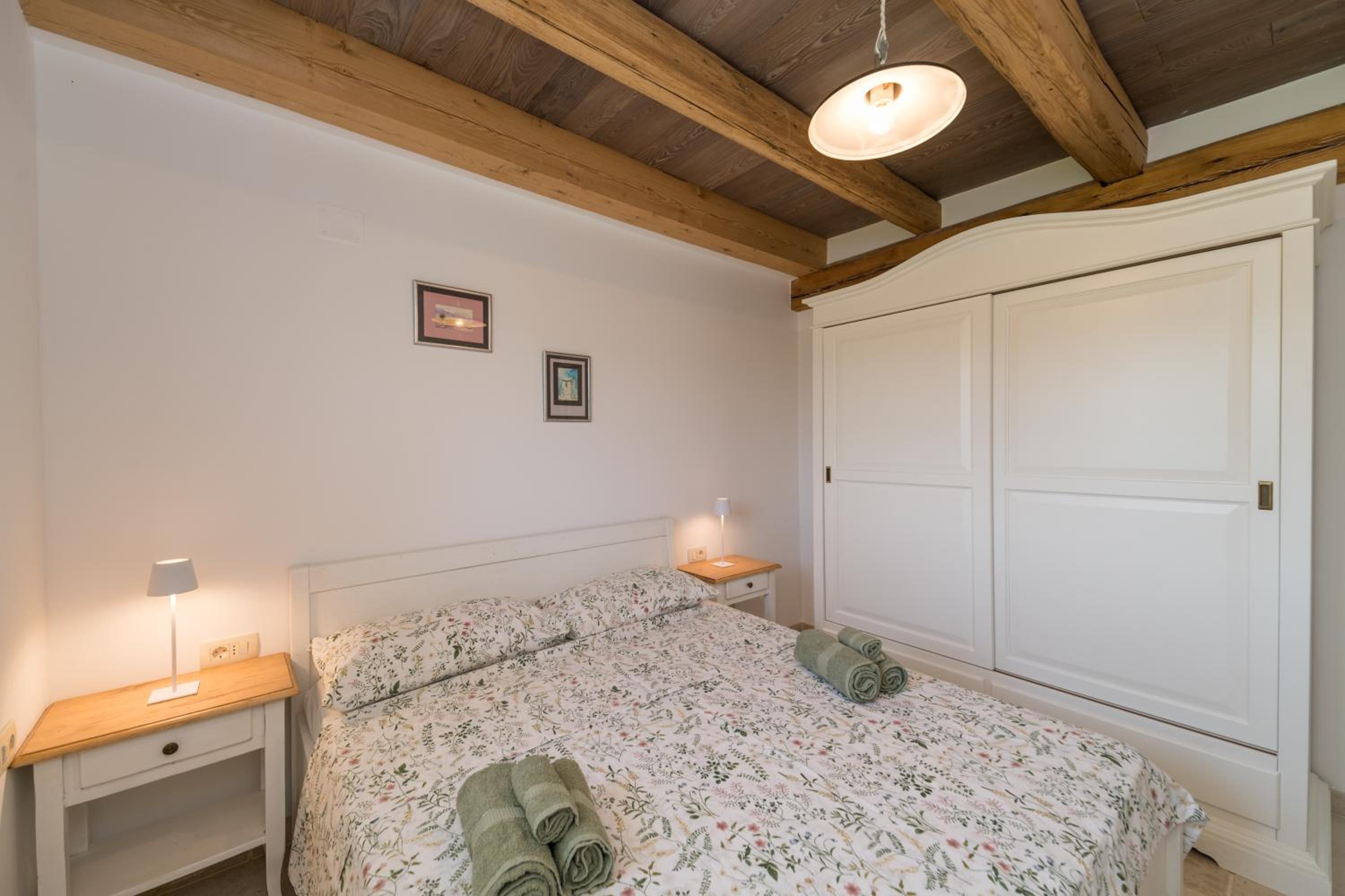 Villa Krug with 3 br and a pool immersed in nature near Buje