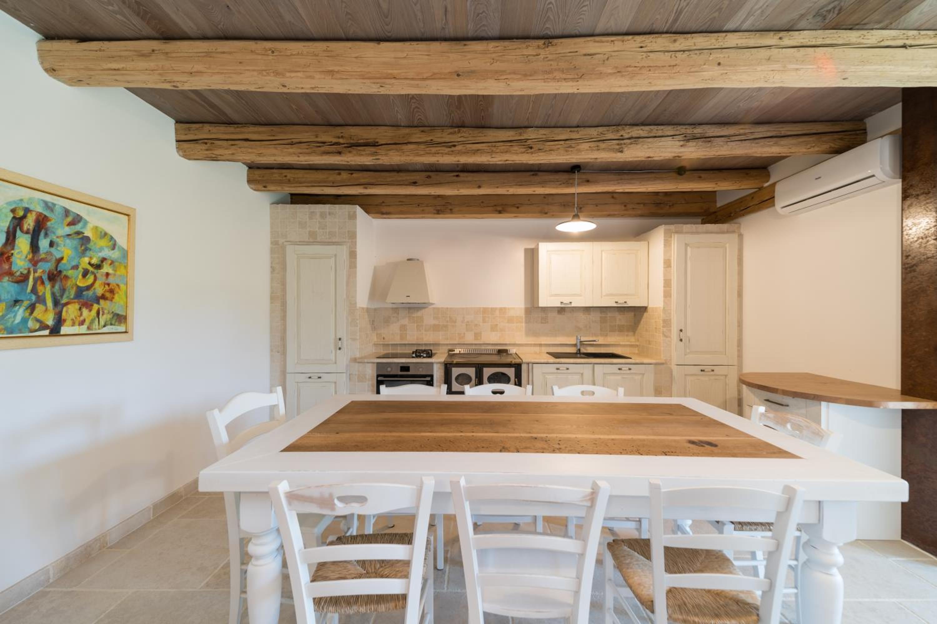 Villa Krug with 3 br and a pool immersed in nature near Buje