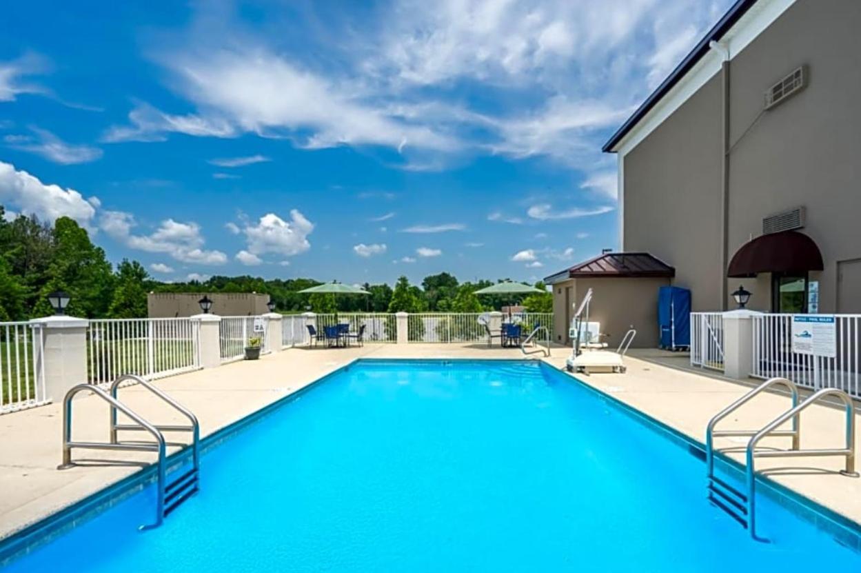 avid hotel Fort Payne by IHG view 3
