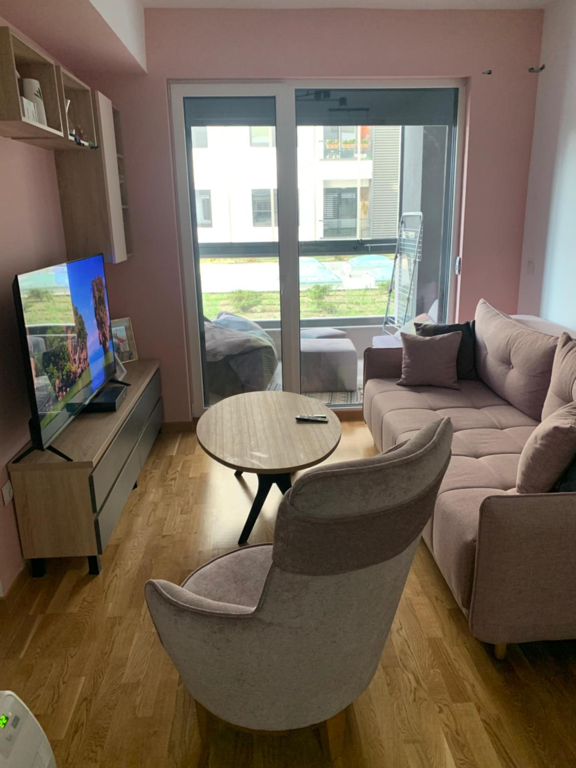 PINK Modern Apartment