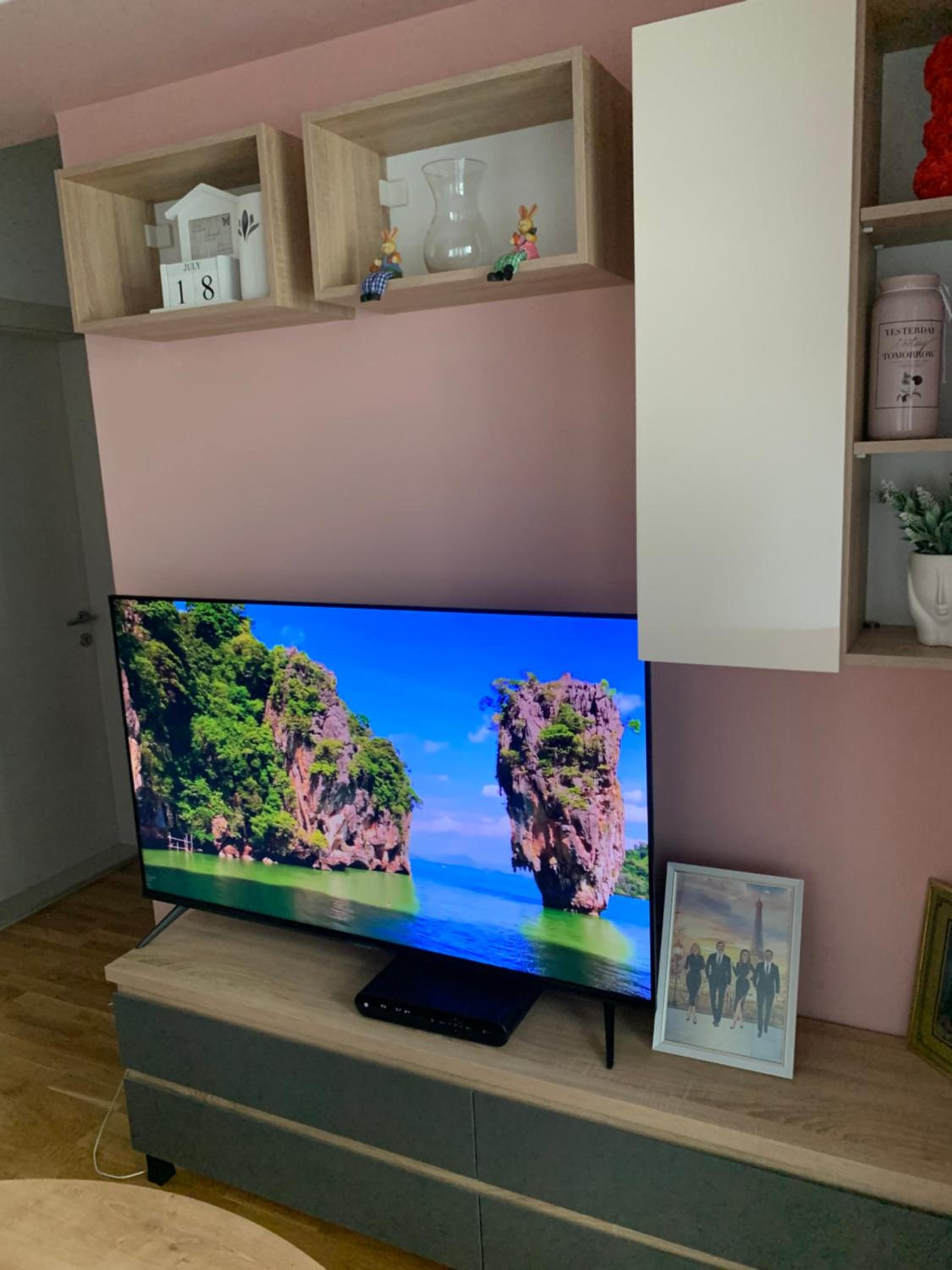PINK Modern Apartment