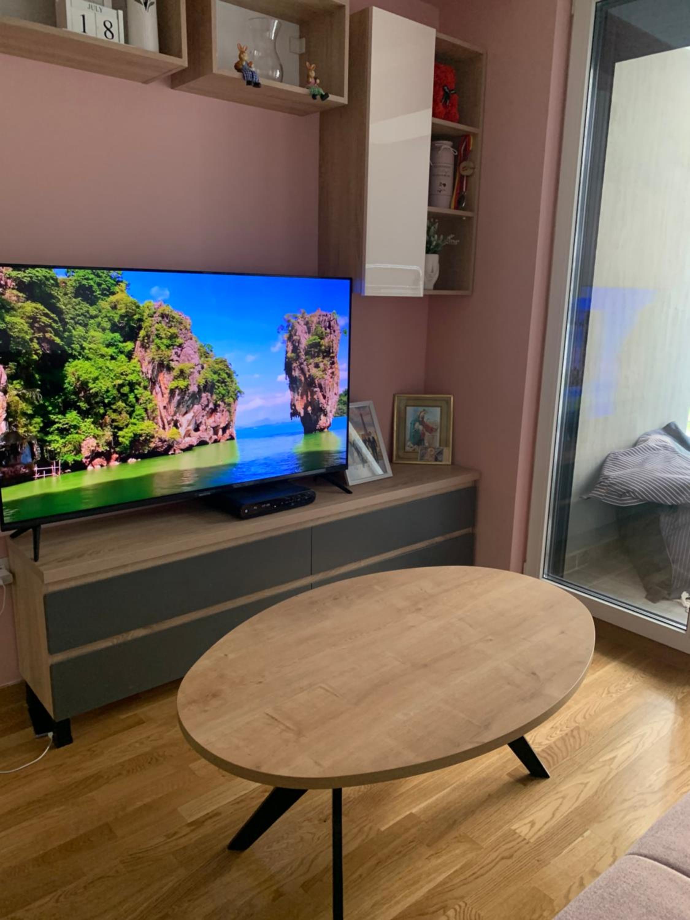 PINK Modern Apartment