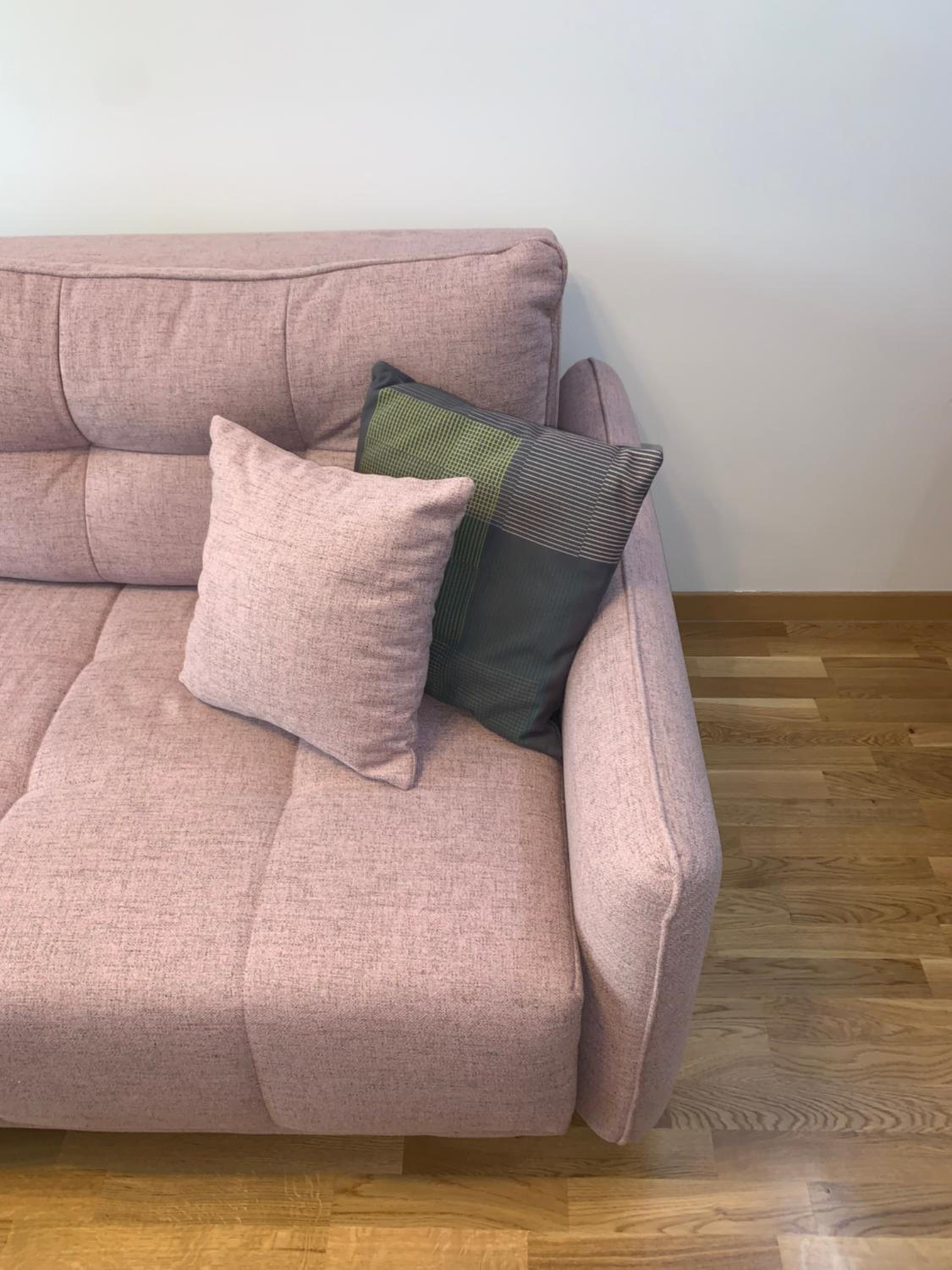 PINK Modern Apartment