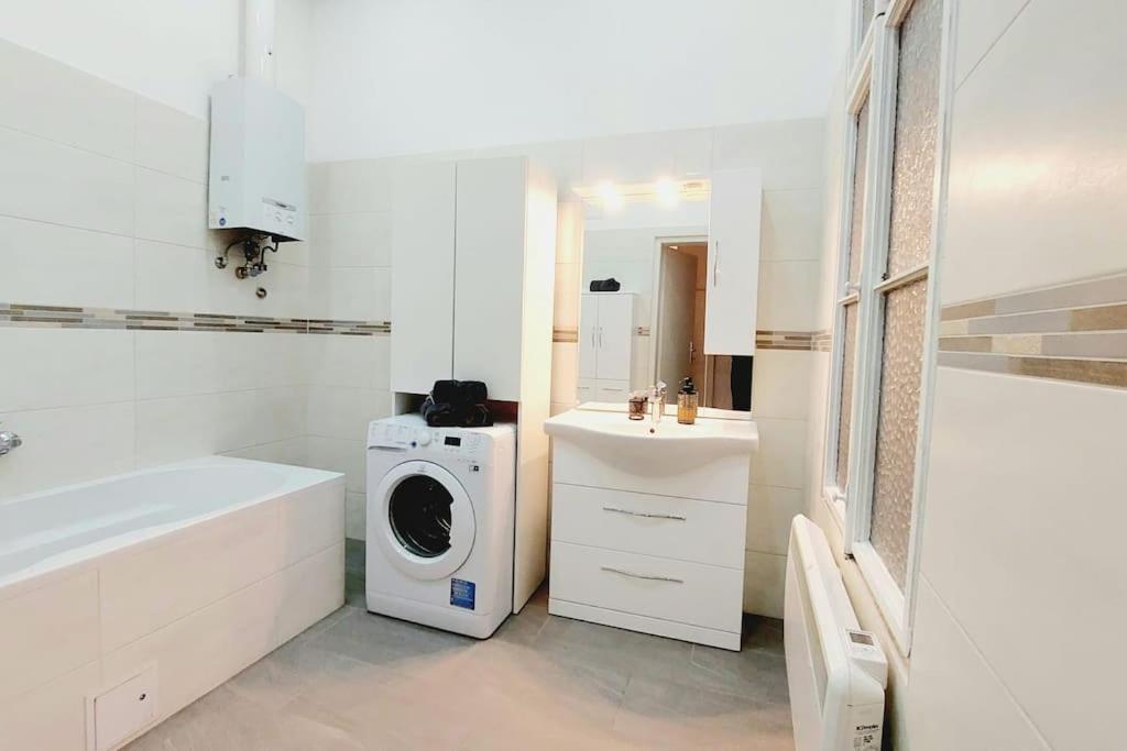 CheckInVienna 2 Bedrom Central Apartment