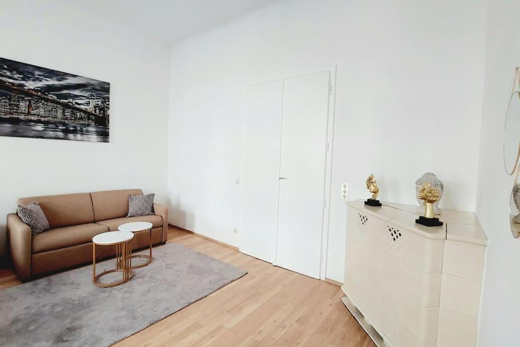 CheckInVienna 2 Bedrom Central Apartment