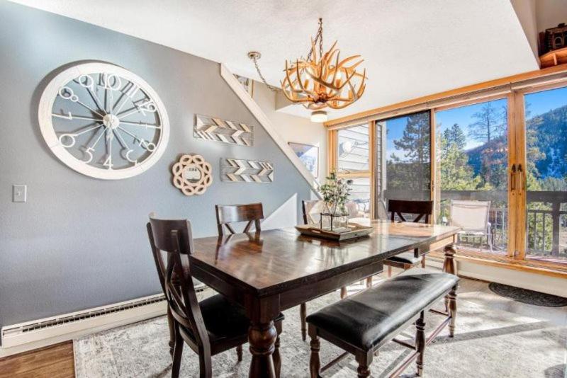 Remodeled And Oversized 2-Bedroom Condo In West Keystone With Mountain Views, Pool, Hot Tub & Shuttle To Slopes! view 4