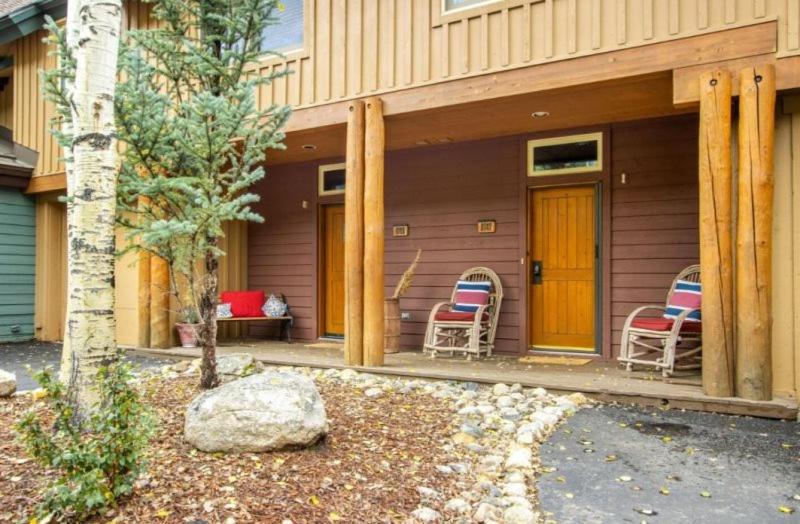 Lovely Townhome A Half-Mile From Keystone Gondola Wshared Hot-Tub & Excellent Views view 4