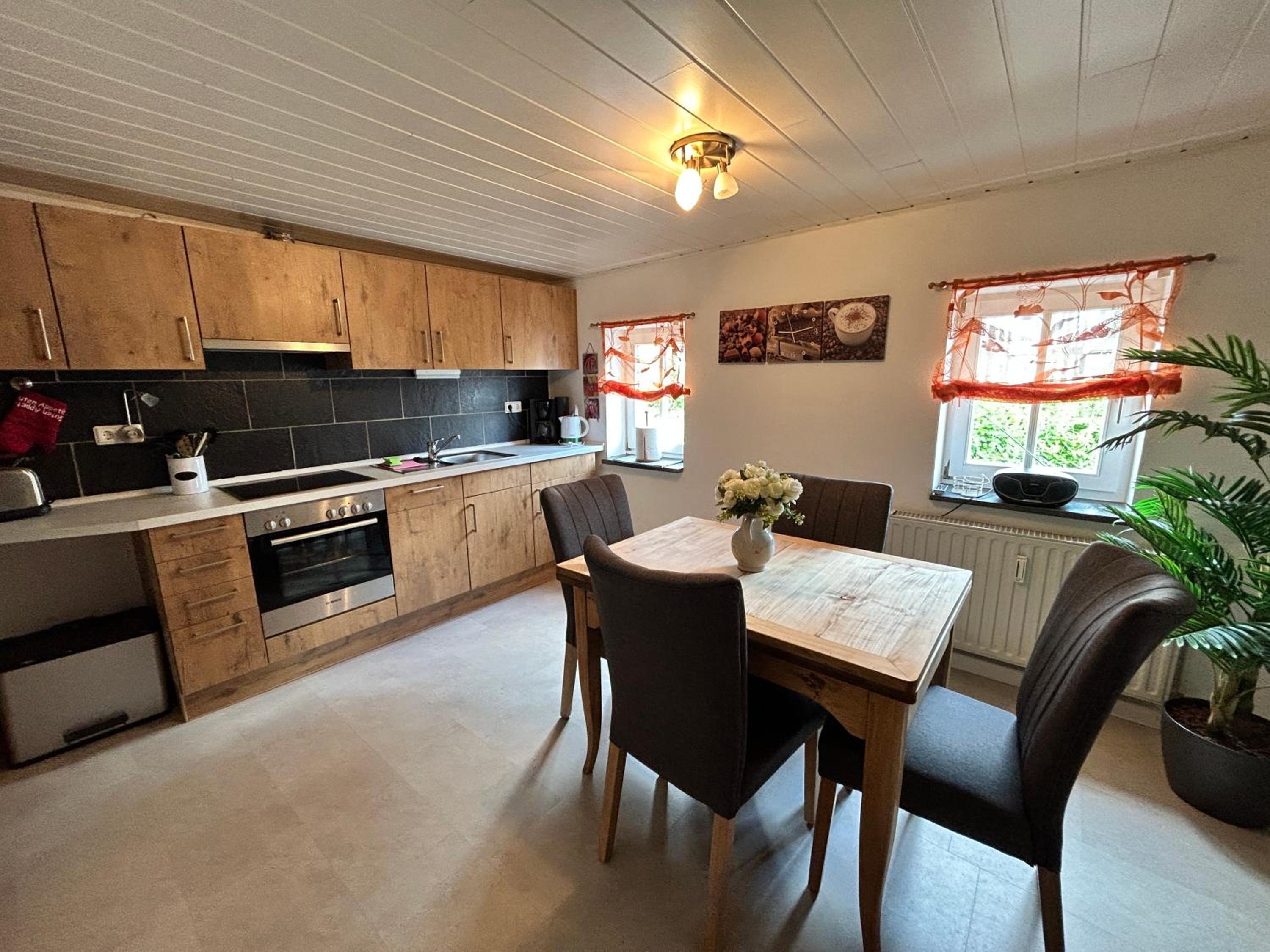 Romantische Ferienwohnung Marie - Historisches Flair und Infrarot-Sauna
