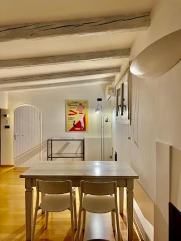 Hotel Legrenzi Rooms - Image 1