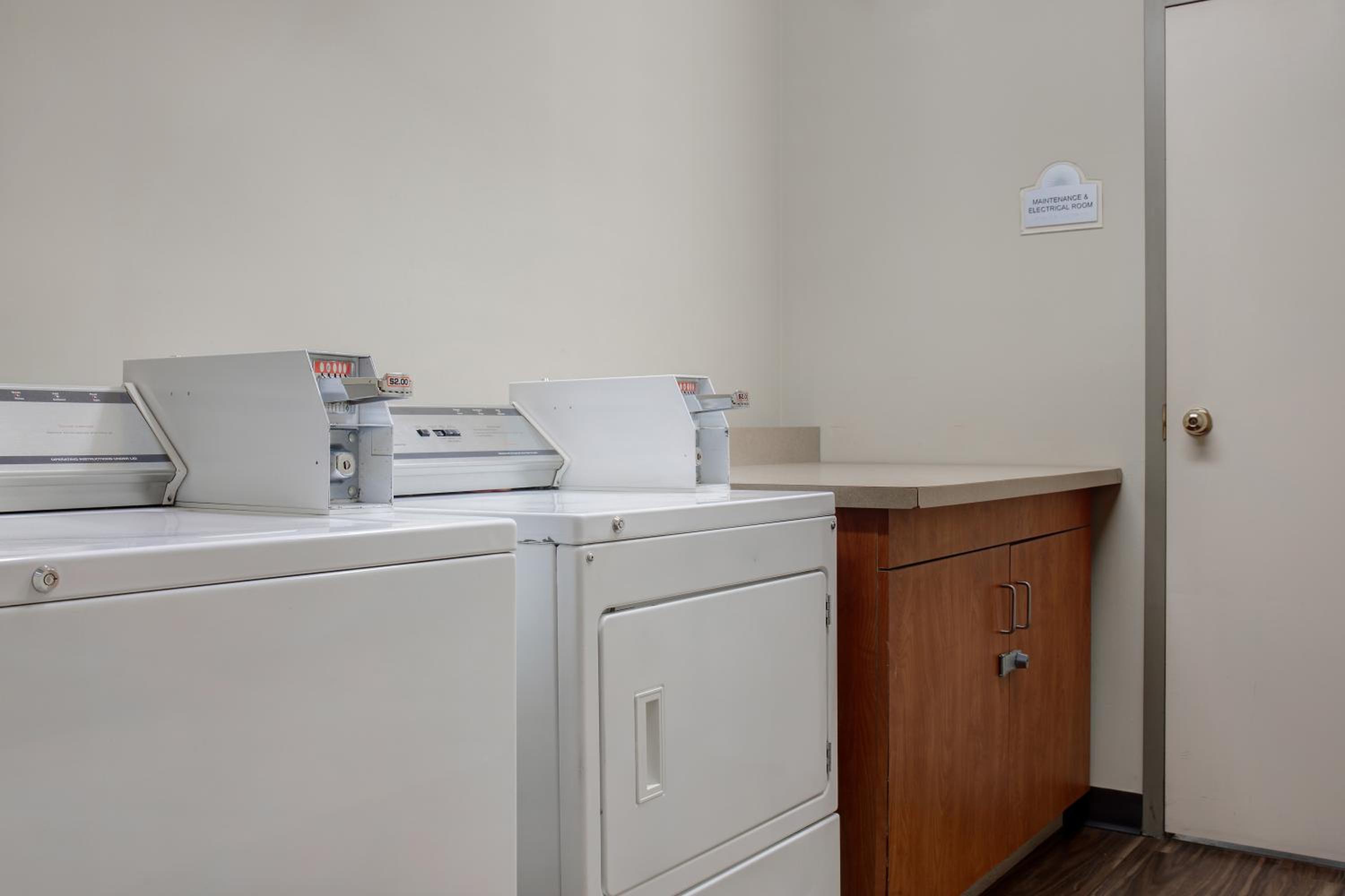 Medicine Hat Vacations - Days Inn by Wyndham Medicine Hat - Property Image 12
