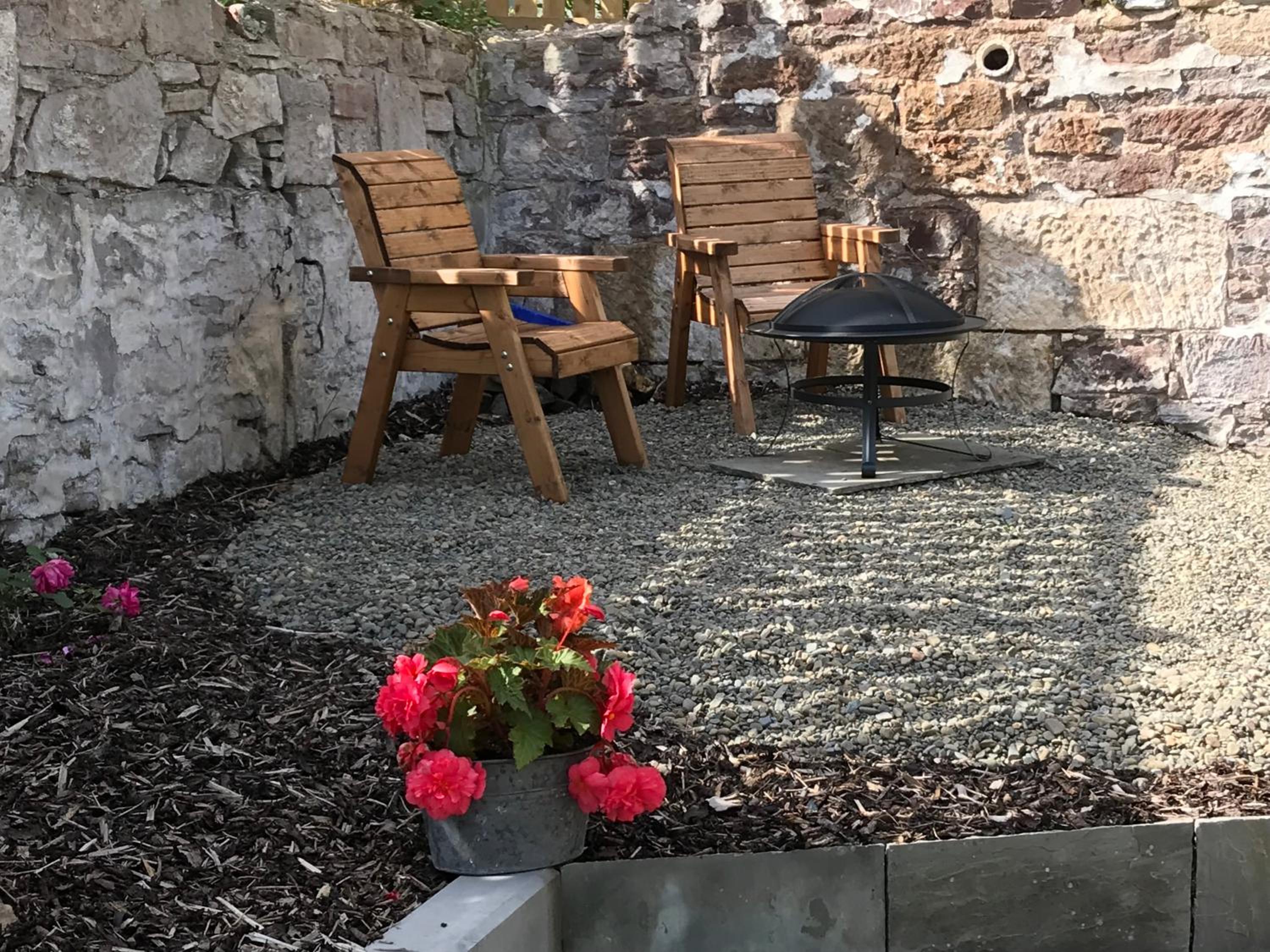 Wee Dipper Cottage Maybole view 2