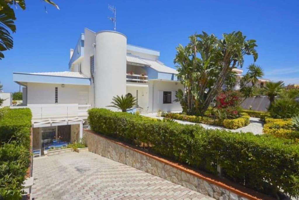 Hotel Villa Costantino - Image 1